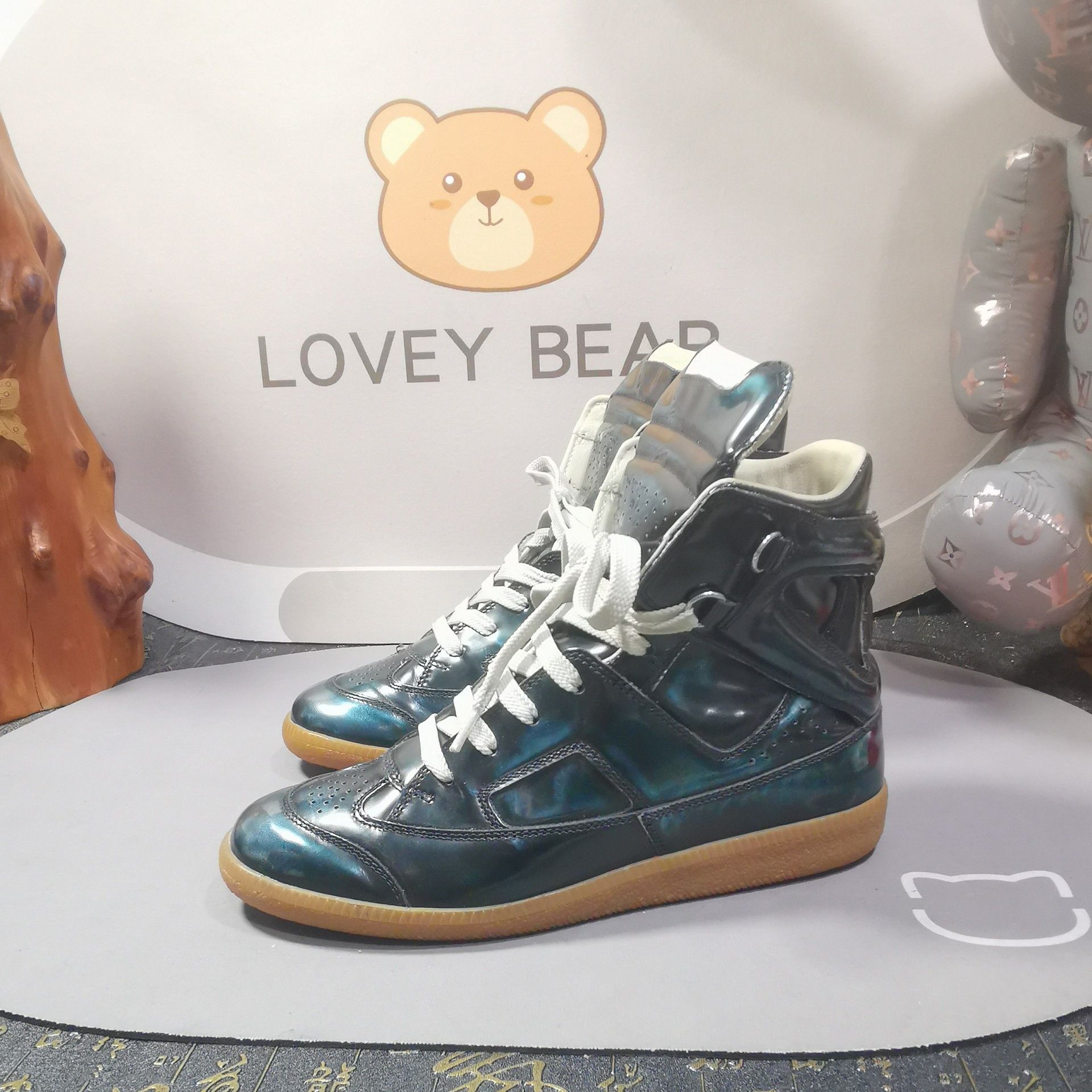 Maison Margiela Maison Margiela Iridescent Green High-Top Sneakers Size 6 Size US 6 / EU 39 - 1 Thumbnail