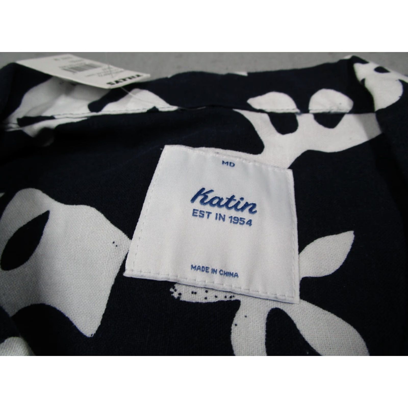 Katin Katin Shirt Mens Medium Blue Floral KEHIE Button Up Linen Blend Loop Collar Camp Size US M / EU 48-50 / 2 - 3 Thumbnail