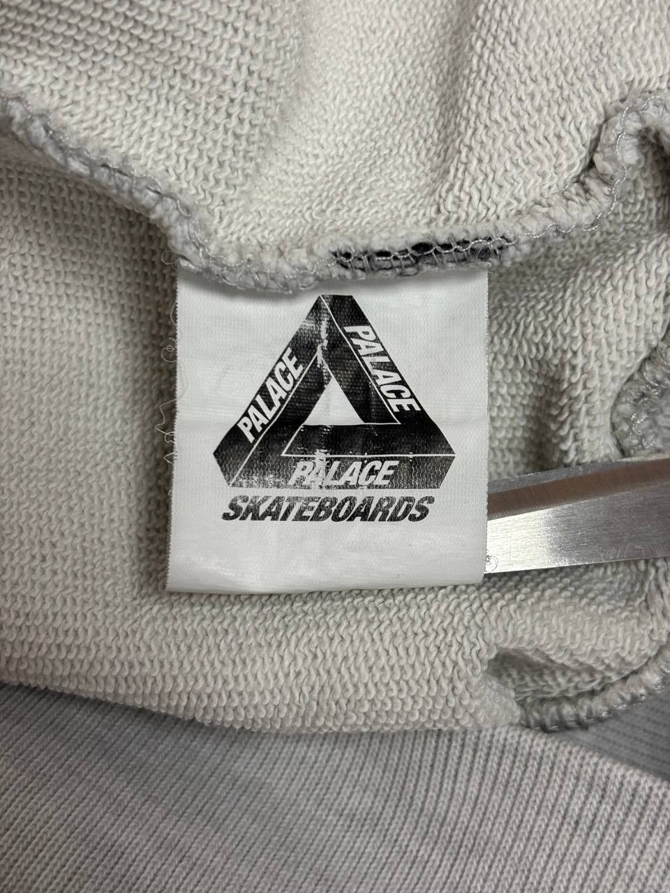 Palace Palace London Logo Basically Skateboarding Sweatshirt Size US M / EU 48-50 / 2 - 9 Thumbnail