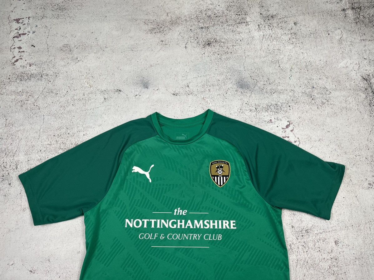 Puma NOTTS COUNTY 2020-21 GOALKEEPER FOOTBALL SOCCER JERSEY PUMA Size US M / EU 48-50 / 2 - 2 Thumbnail