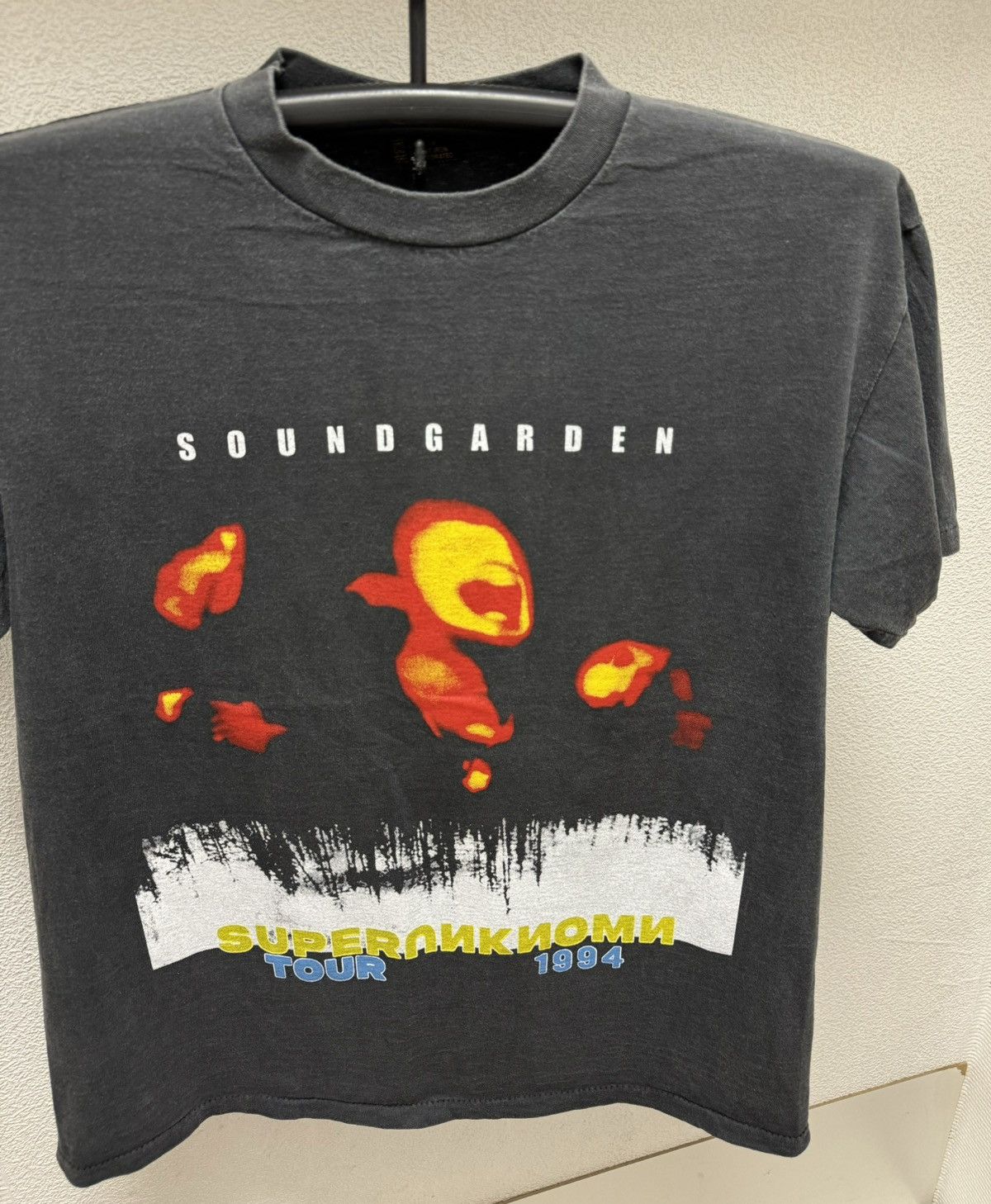 Band Tees Soundgarden Single t-shirt tour 1994 L sz Size US L / EU 52-54 / 3 - 3 Thumbnail