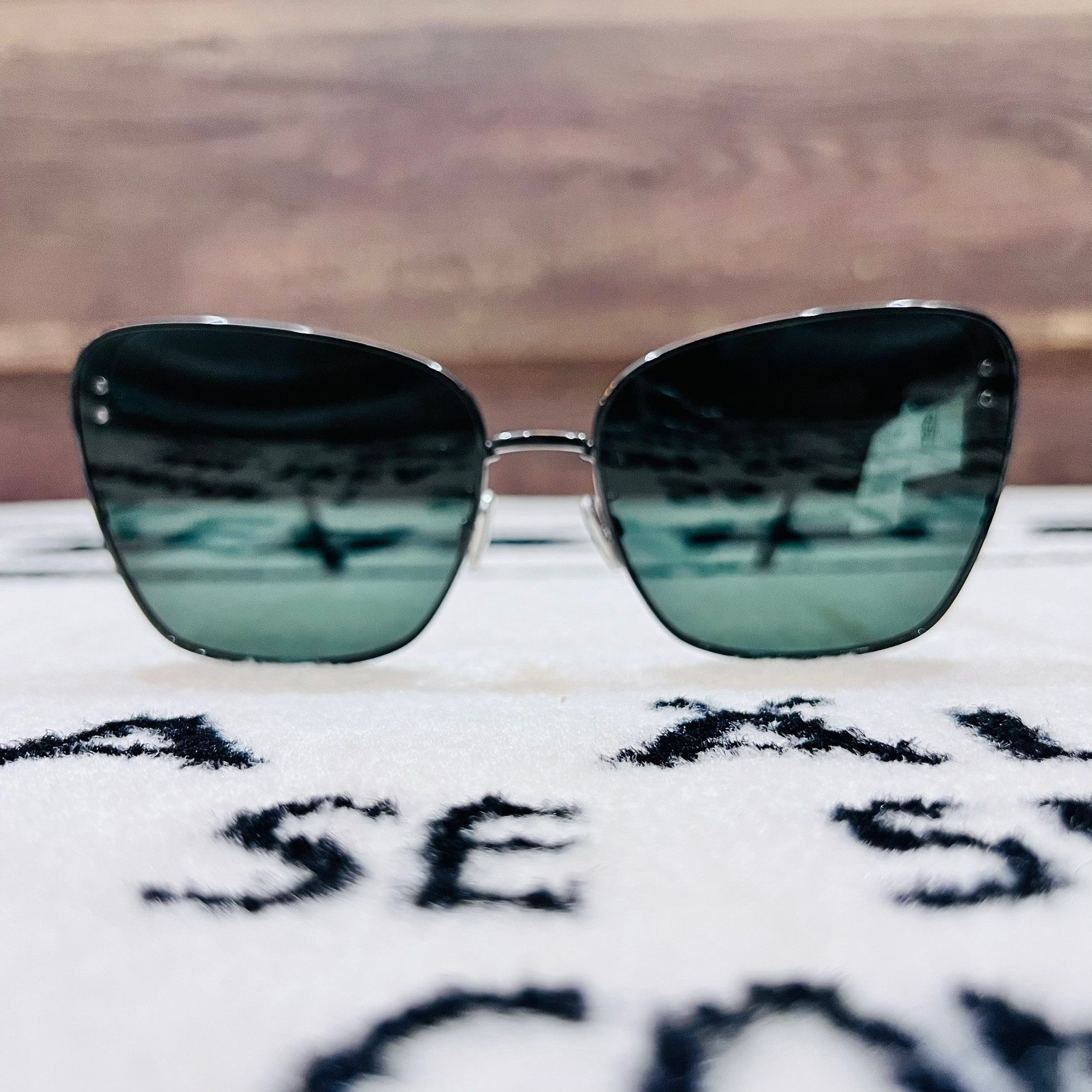 Dior MissDior B2U Butterfly Sunglasses BLACK WITH GREY LENS 63mm Size ONE SIZE - 2 Thumbnail