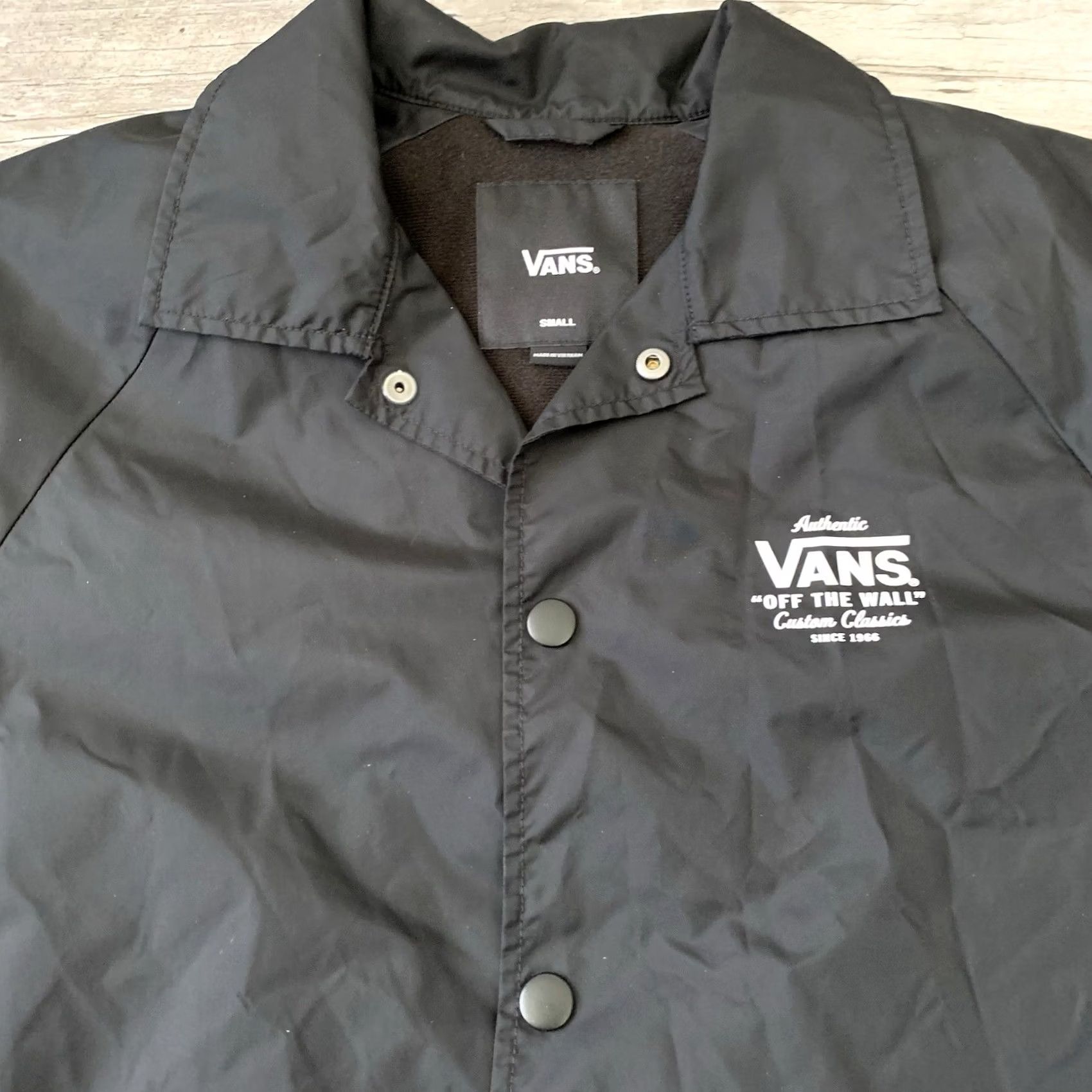 Vans VANS Logo Windbreaker Jacket Mens Small Black Lightweight Nylon Snap Button Size US S / EU 44-46 / 1 - 3 Thumbnail