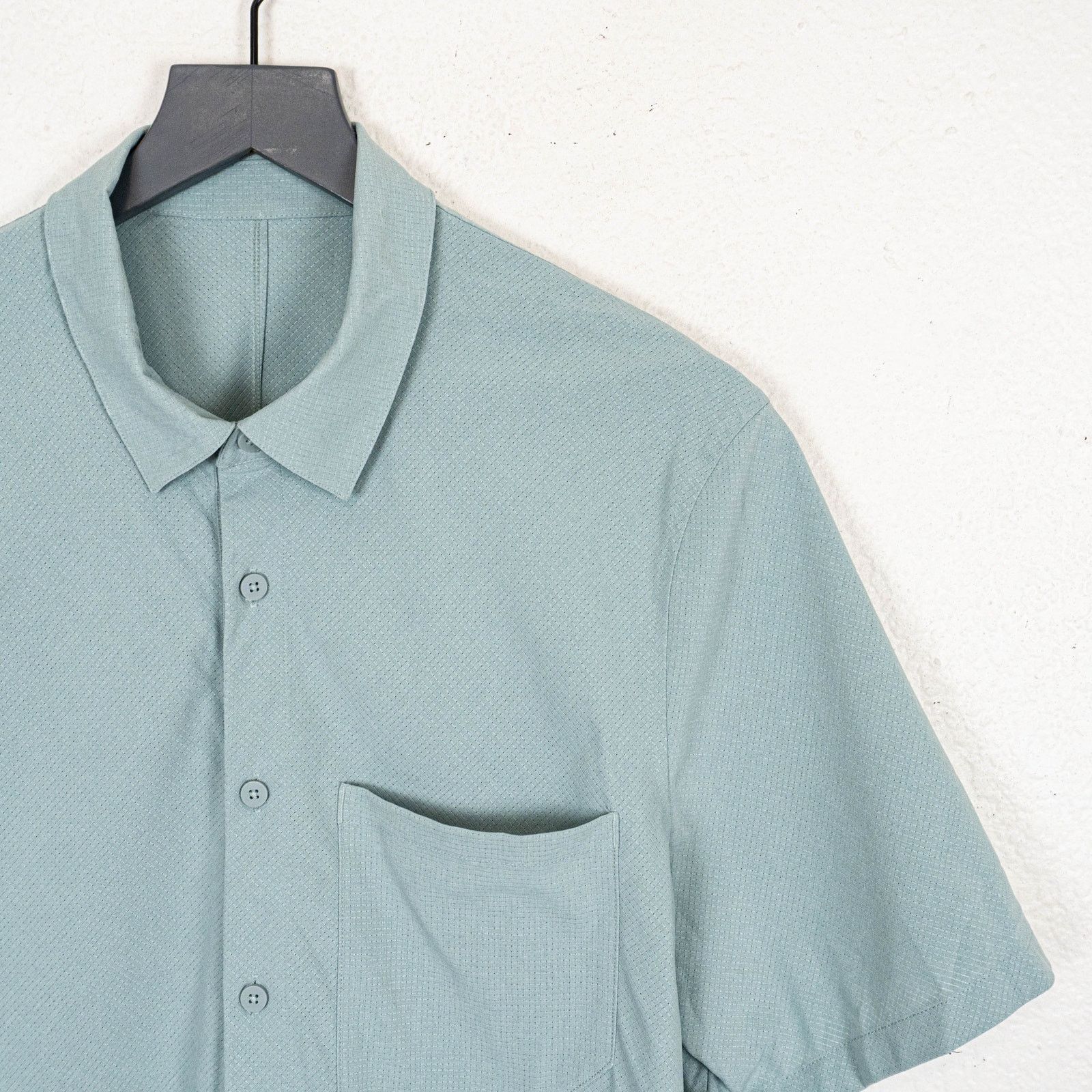 Lululemon Lululmon Woven air Popover Shirt Short Sleeve Silver blue Size US M / EU 48-50 / 2 - 3 Thumbnail