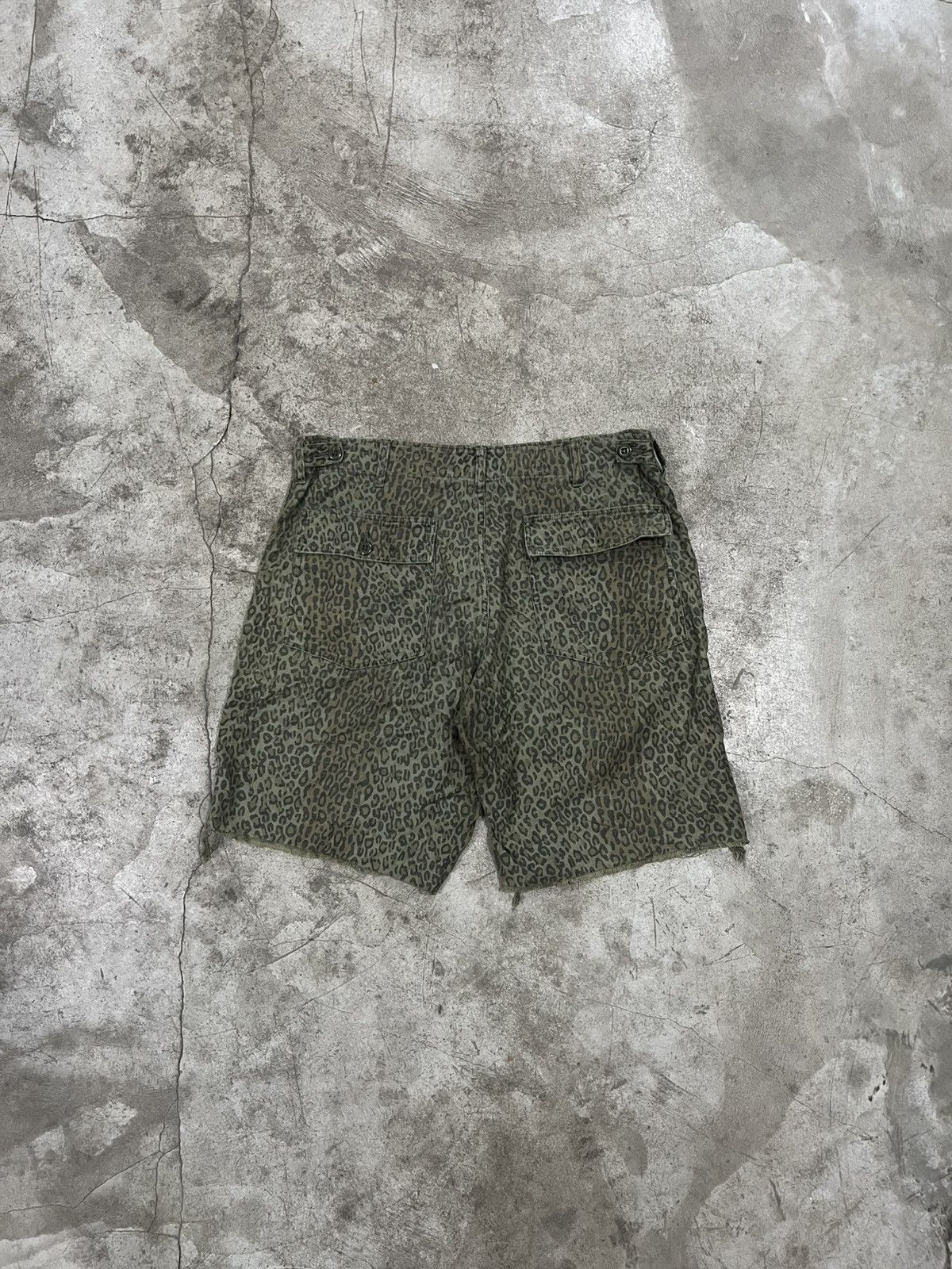 Nepenthes Nephentes By Nephentes (Needles) Leopard Print Shorts Size US 37 - 3 Thumbnail