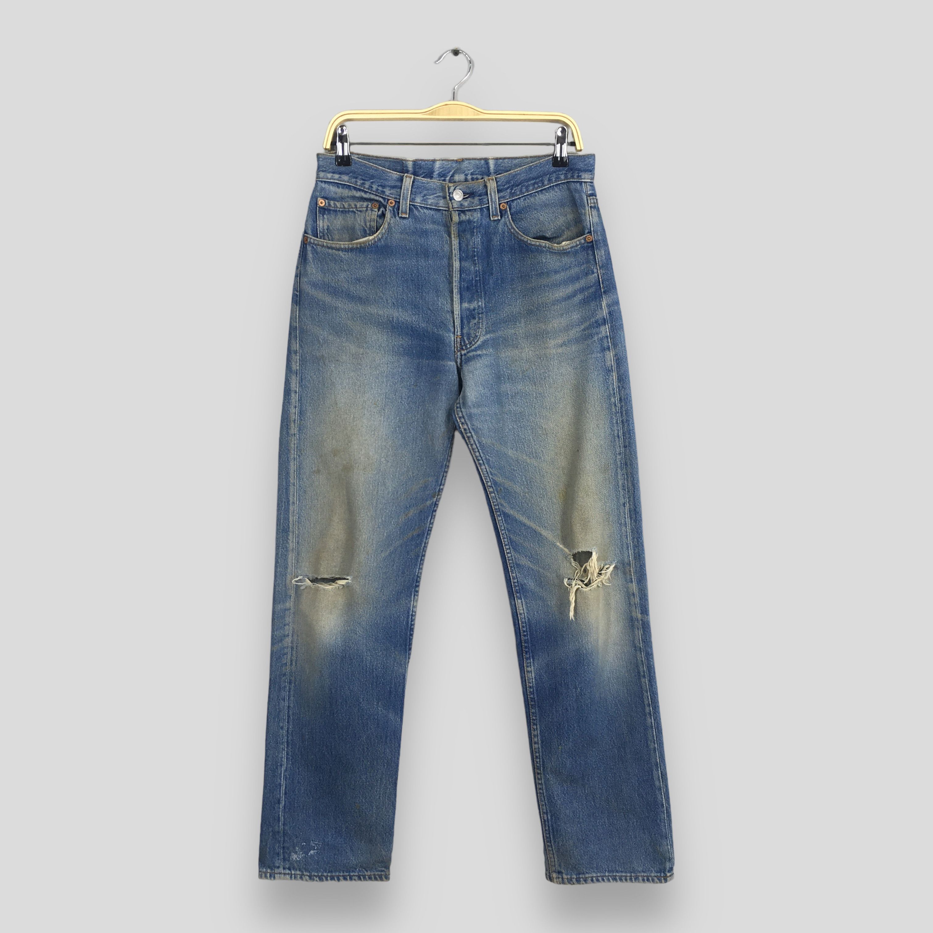 Levi's Size 31x30.5 Vintage 90s Levi's 501 Faded Blue Jeans S19 Size US 31 - 1 Thumbnail