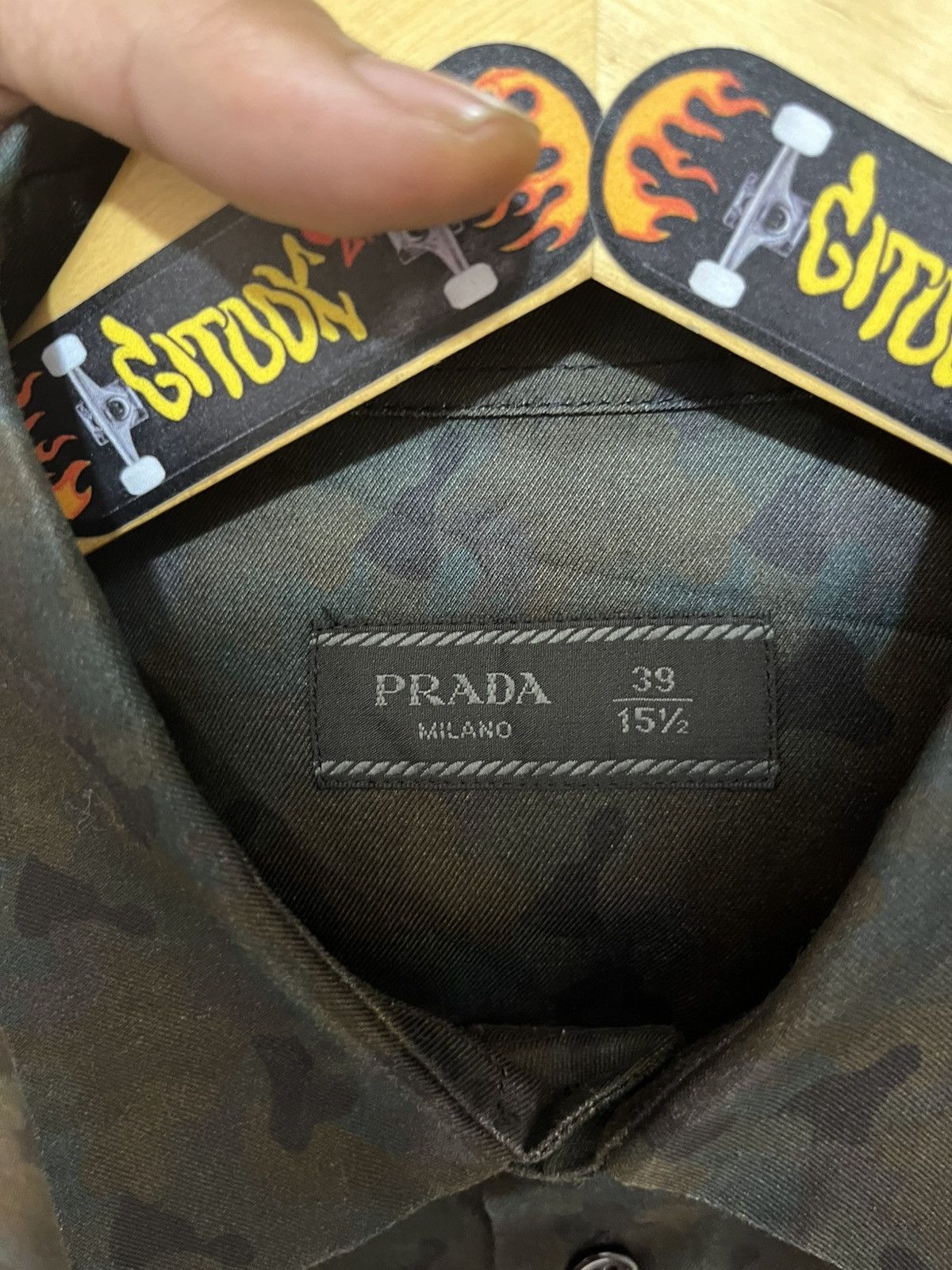Prada PRADA CAMO BUTTON SHIRT Size US M / EU 48-50 / 2 - 7 Thumbnail