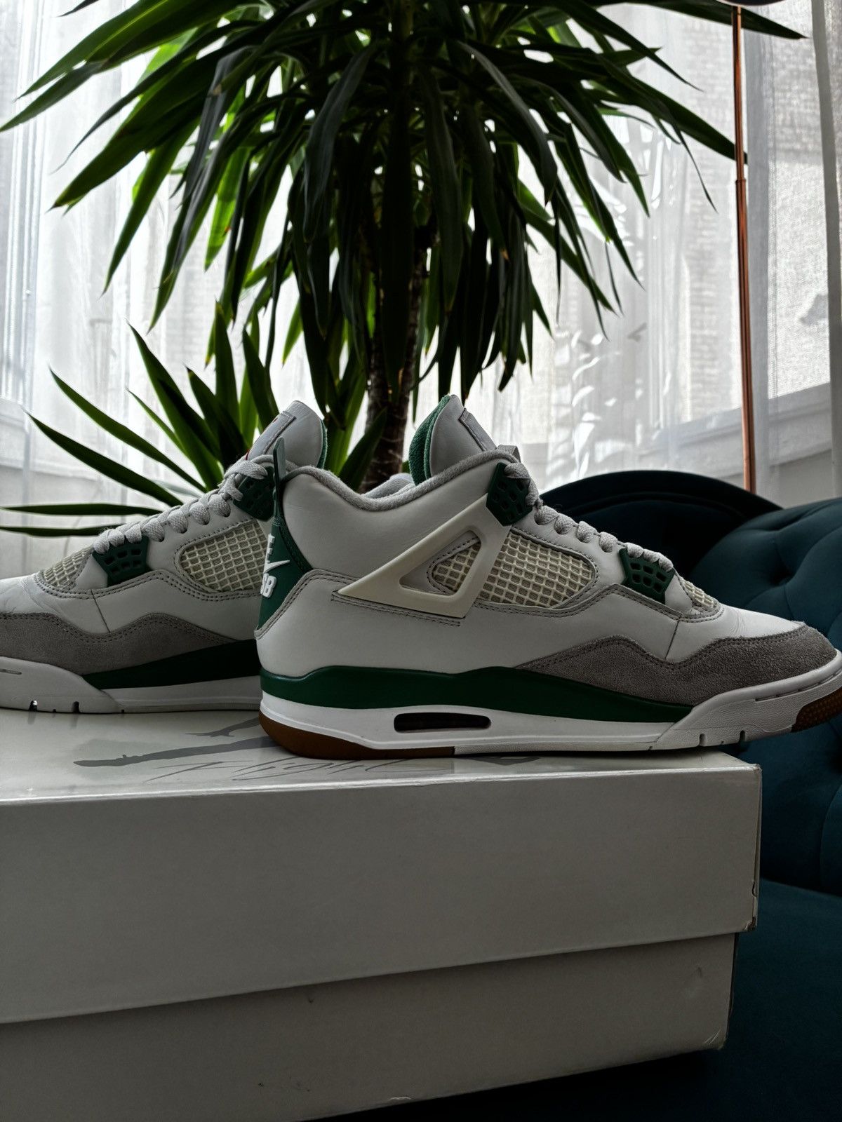 Jordan Brand Jordan 4 SB Pine Green Size US 9.5 / EU 42-43 - 6 Thumbnail