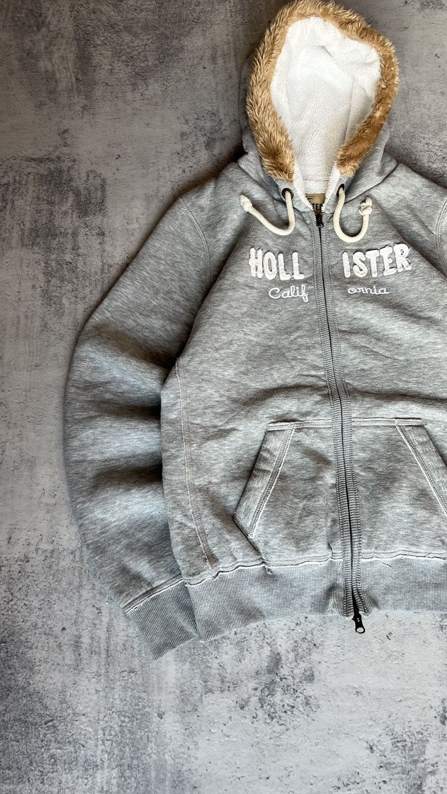 Hollister Hollister California VTG 2000s faux fur zip up hoodie jacket Size XL / US 12-14 / IT 48-50 - 2 Thumbnail