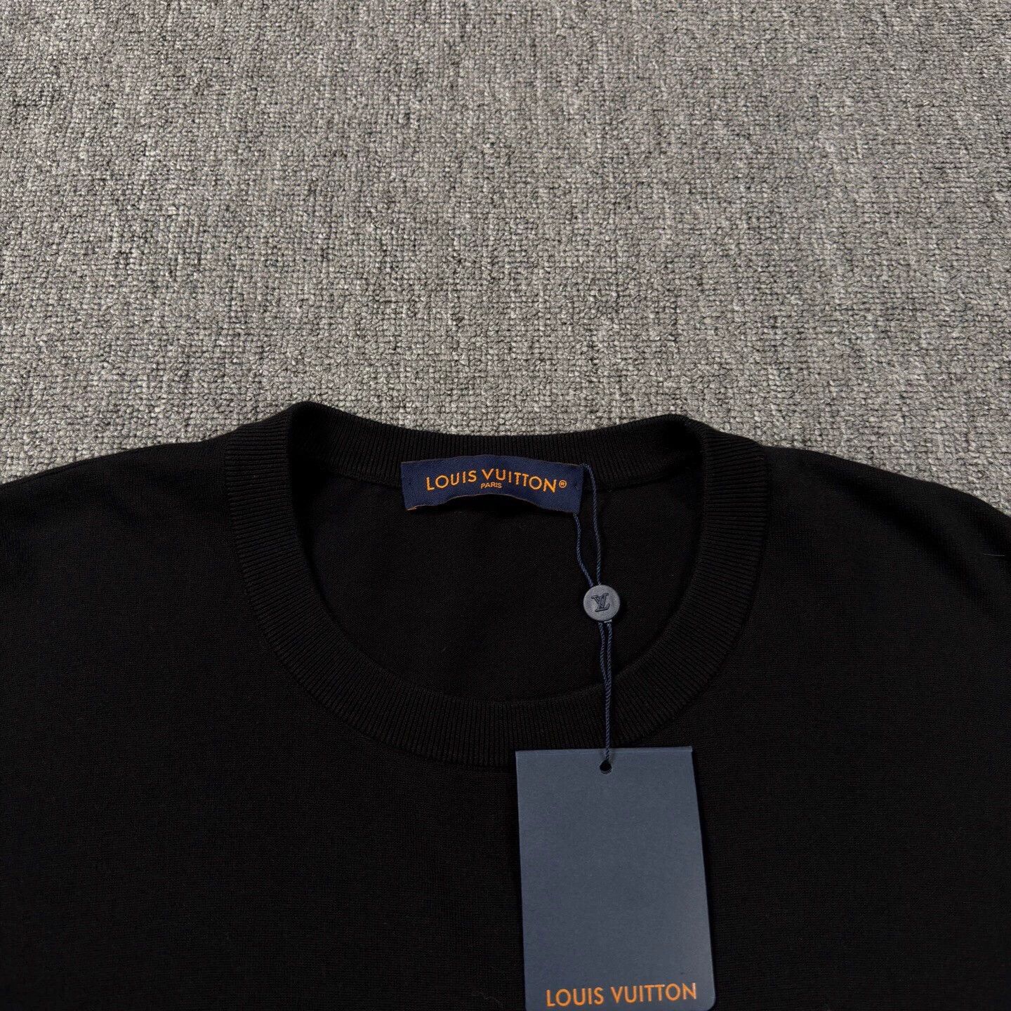 Louis Vuitton LV 25 Black Cuff Allover Print Knit Tee 4L Size US XXL / EU 58 / 5 - 3 Thumbnail