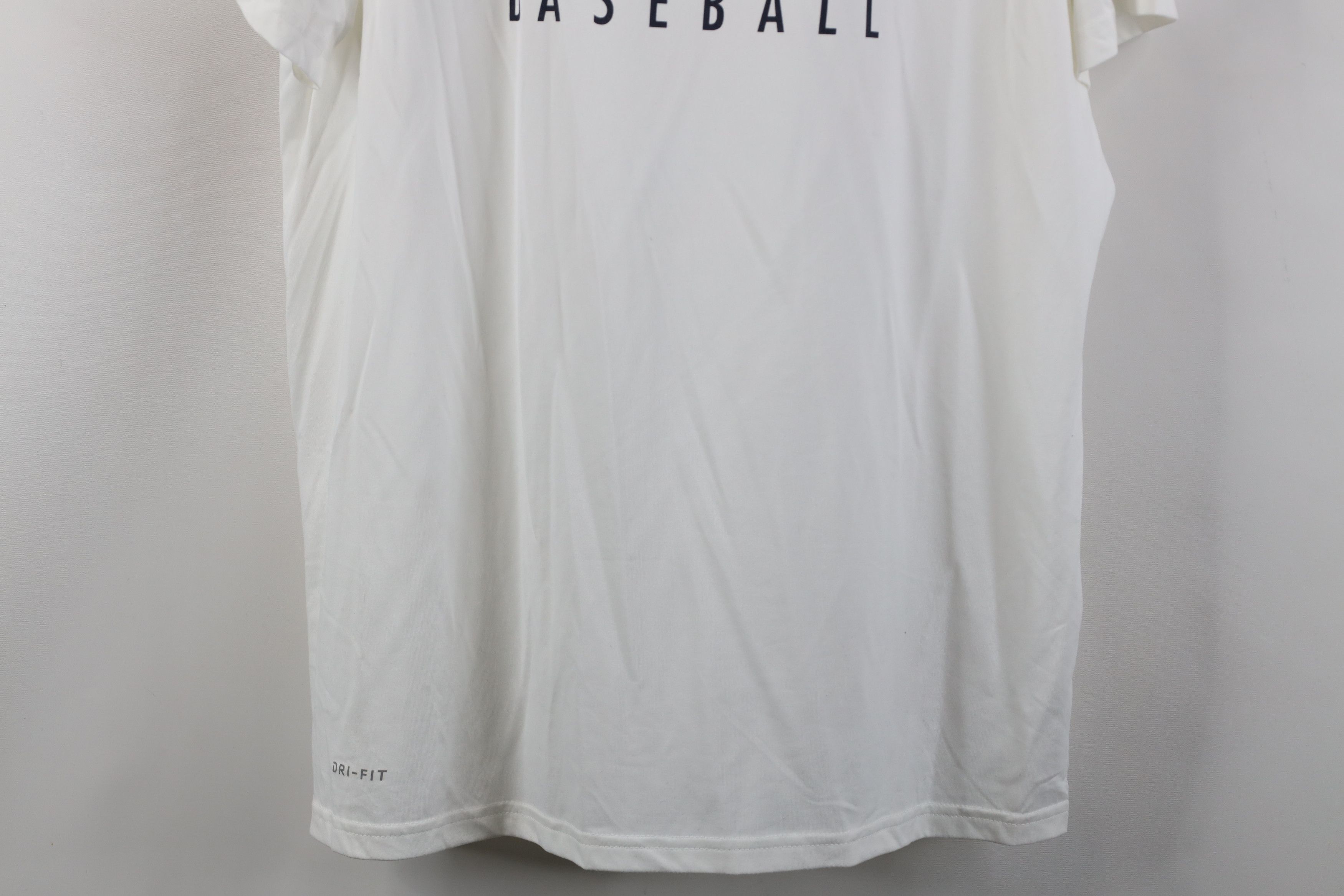 Nike Nike Center Swoosh Cleveland Indians Baseball T-Shirt White Size US XL / EU 56 / 4 - 3 Thumbnail