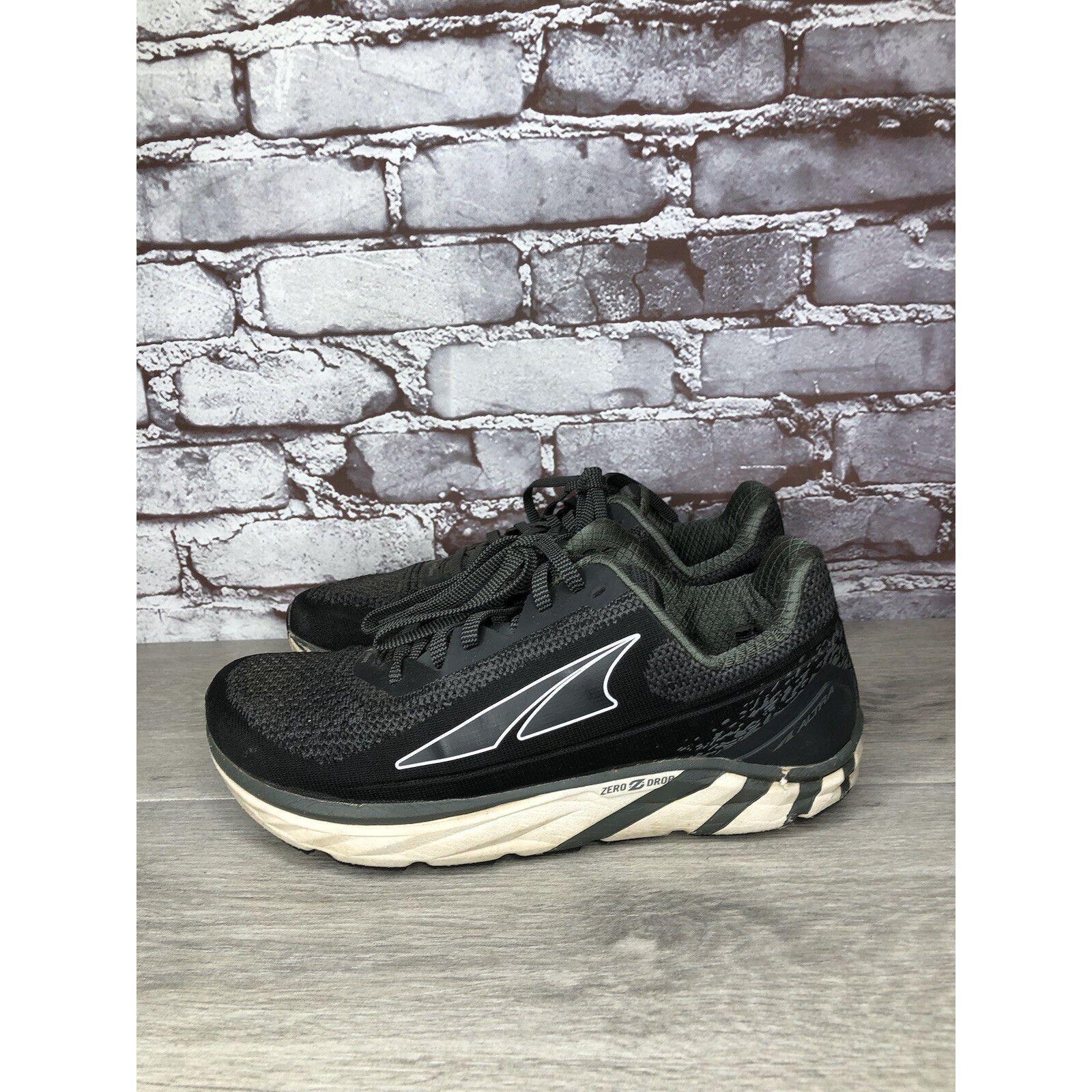 Altra Altra Torin 4 Black Fabric Athletic Gym Running Sneakers Men Size US 8.5 / EU 41-42 - 18 Thumbnail
