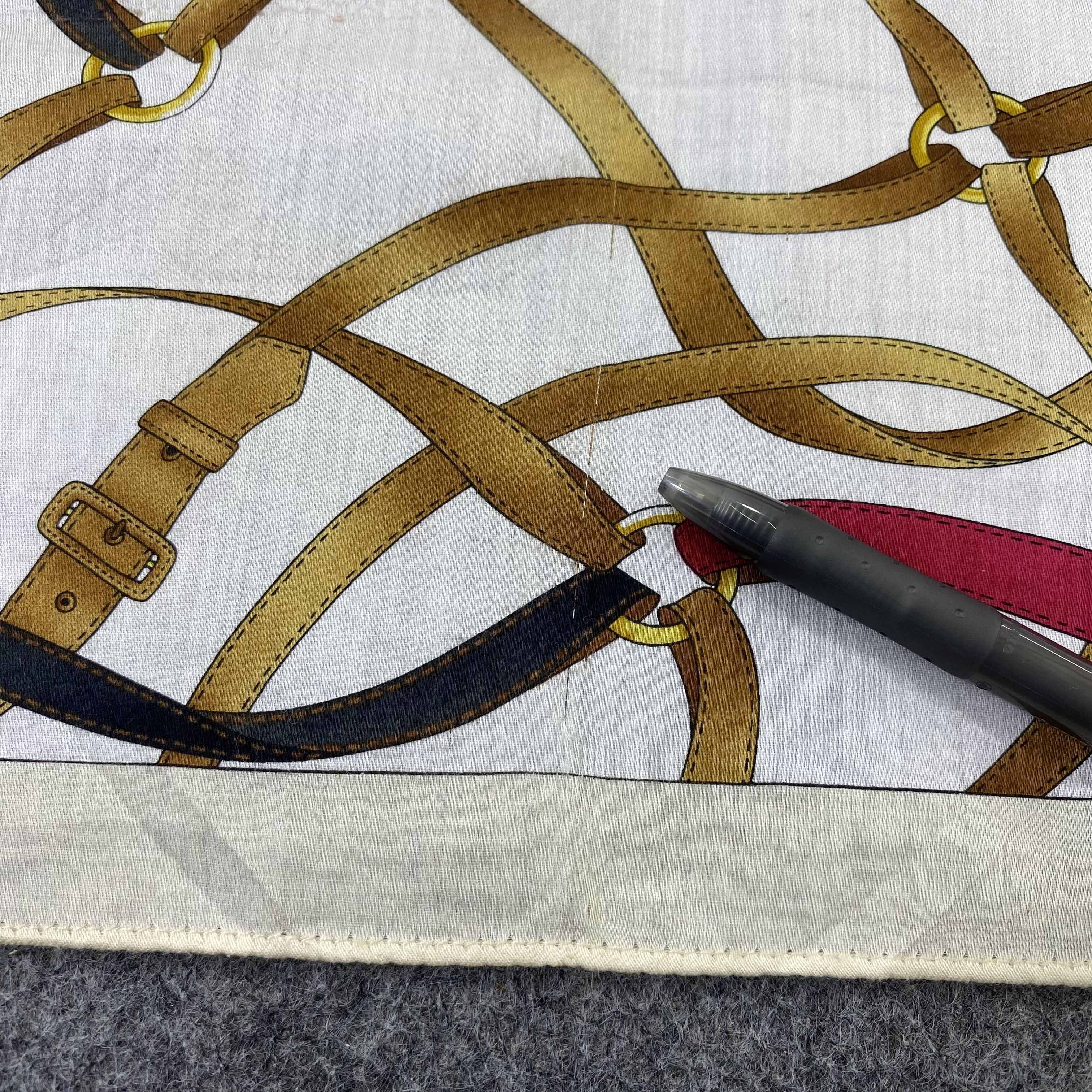 Burberry Burberry Handkerchief Neckerchief Bandana-B1742 Size ONE SIZE - 9 Thumbnail