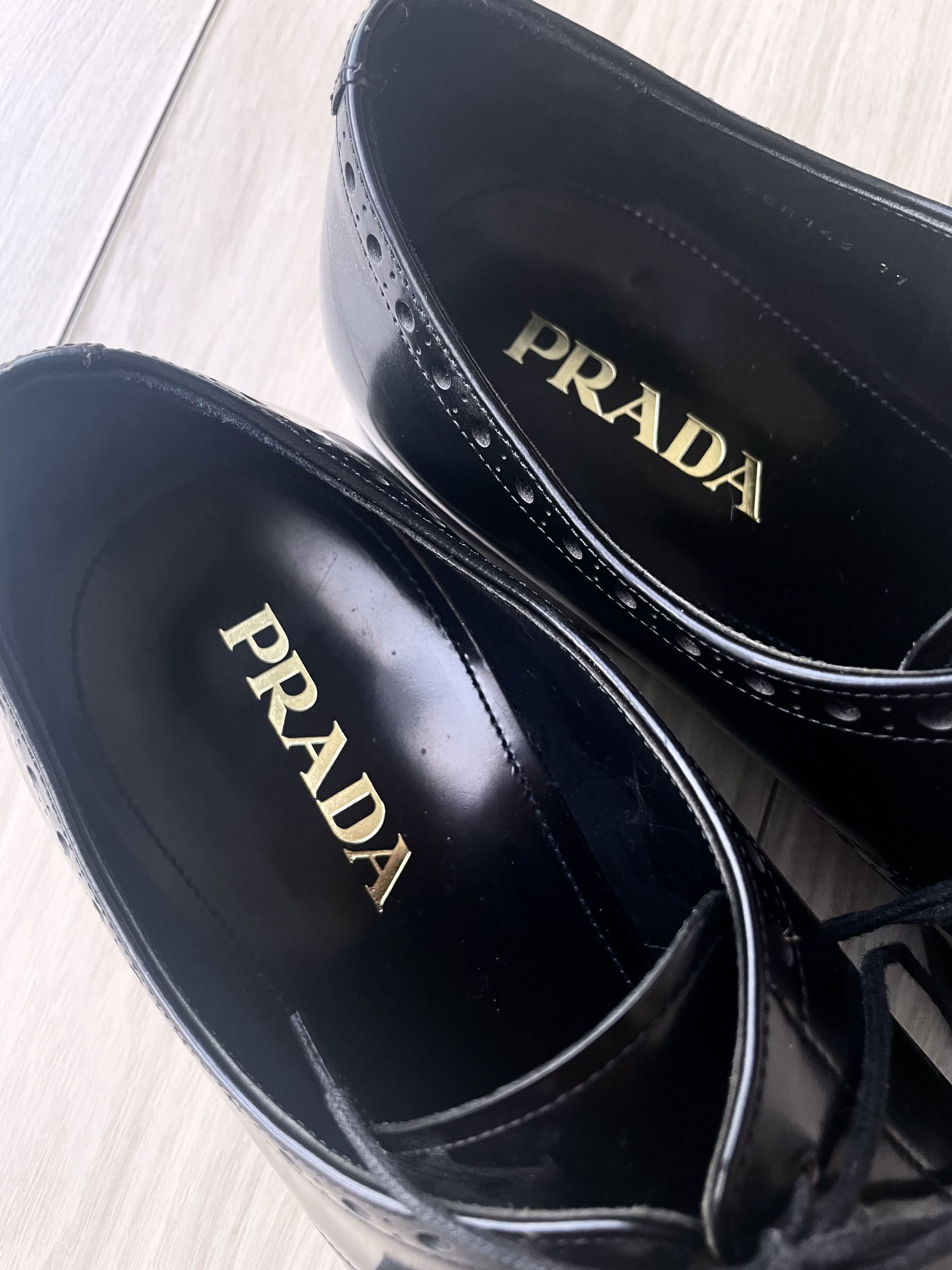Prada PRADA SPAZZOLATO LEATHER FULL BROGUE WING TIP DERBY SHOES Size US 12 / EU 45 - 11 Thumbnail