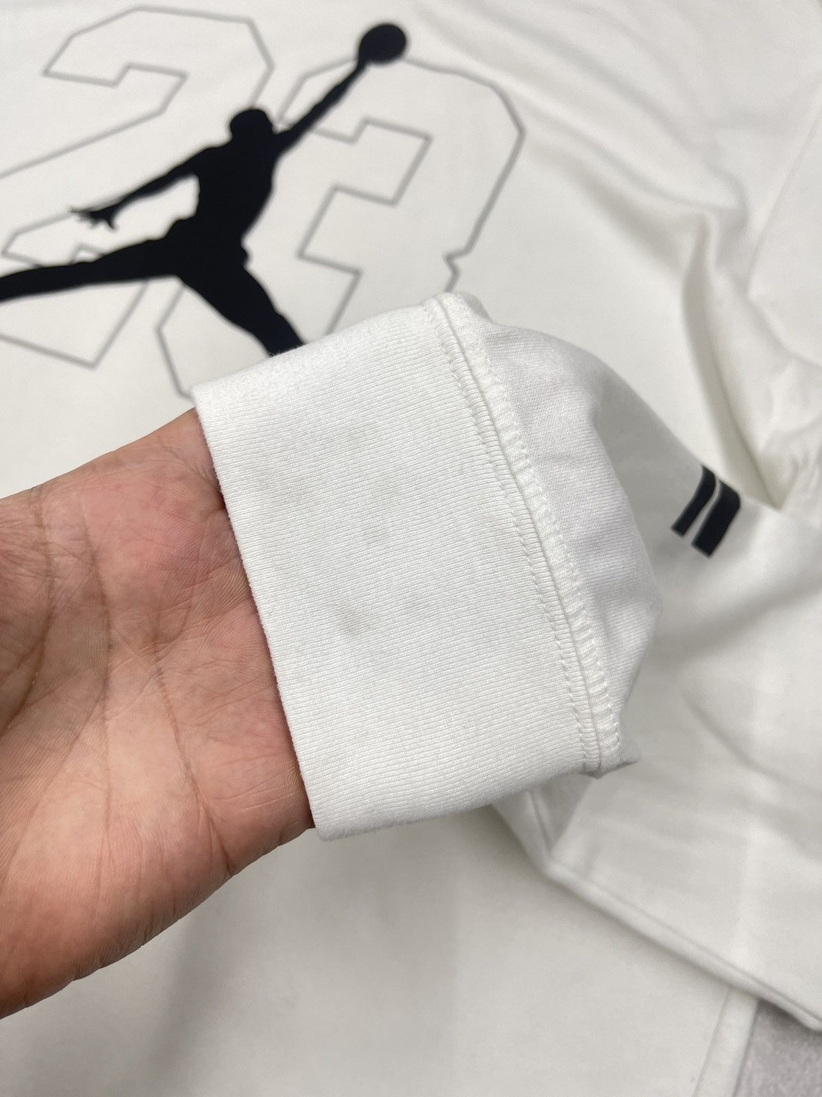 Jordan Brand Mens Nike Air Jordan JumpMan 23 Longsleeve White Big Logo Size US L / EU 52-54 / 3 - 8 Thumbnail