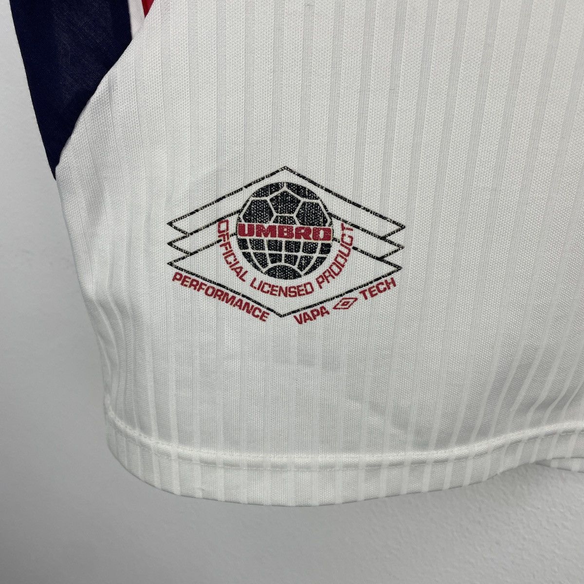 Umbro Vintage England Umbro Home Jersey Shirt 1997/1999 Size M Size US M / EU 48-50 / 2 - 6 Thumbnail