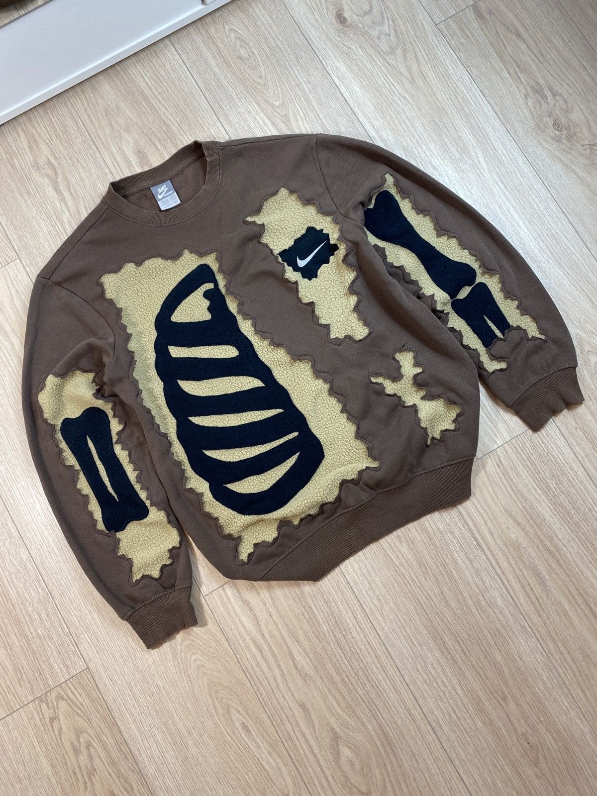 Japanese Brand × Nike × Vintage Nike Custom Skeleton Hoodie Skull Bones Vintage Y2K Brown 90 Size US M / EU 48-50 / 2 - 3 Thumbnail
