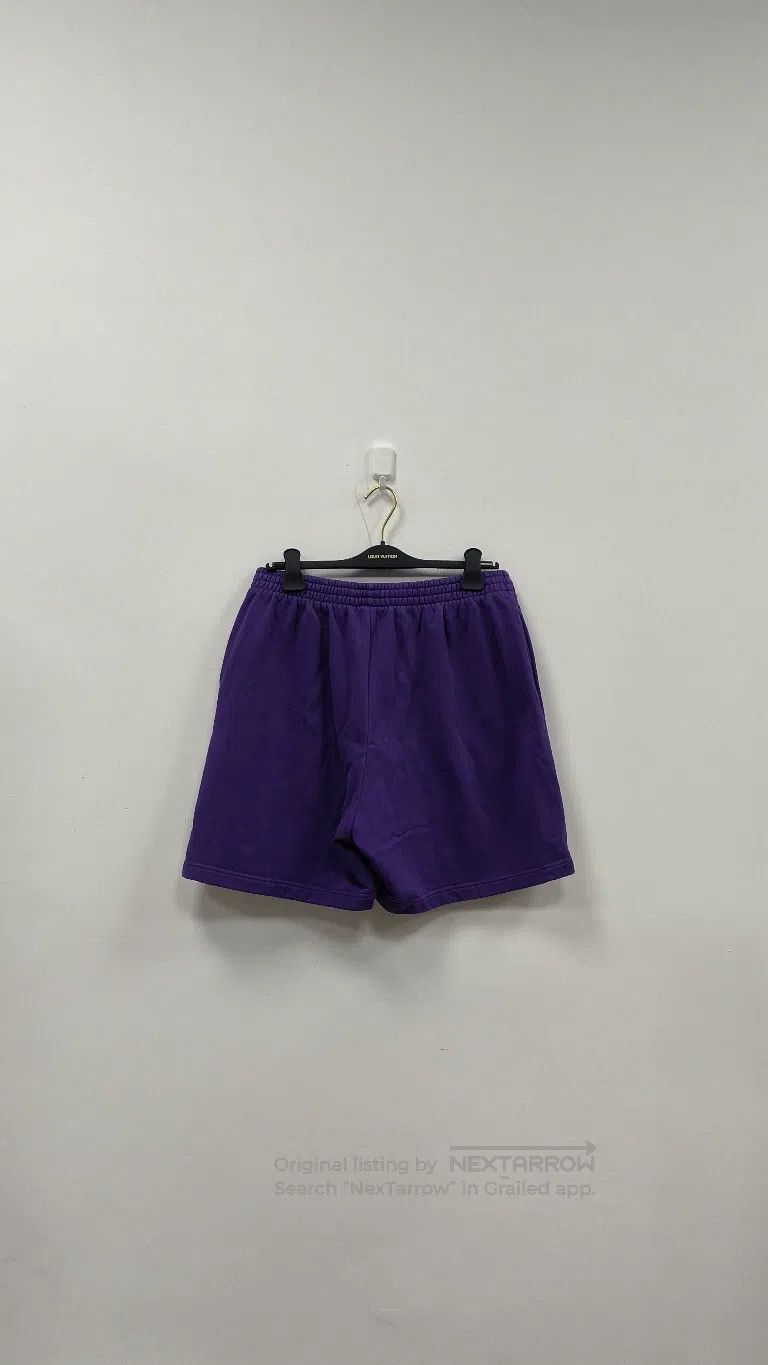 Balenciaga Balenciaga size M Leisure shorts purple Size US 27 - 2 Thumbnail