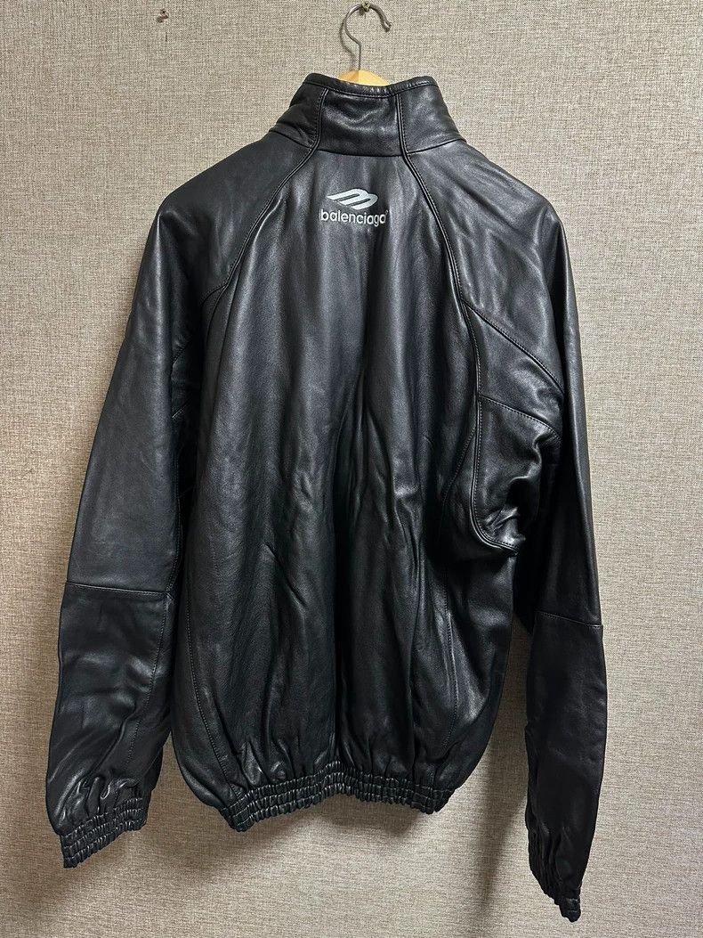 Balenciaga Balenciaga 3B Logo Embroidered Soft Sheepskin Hooded Sport Size US S / EU 44-46 / 1 - 4 Thumbnail