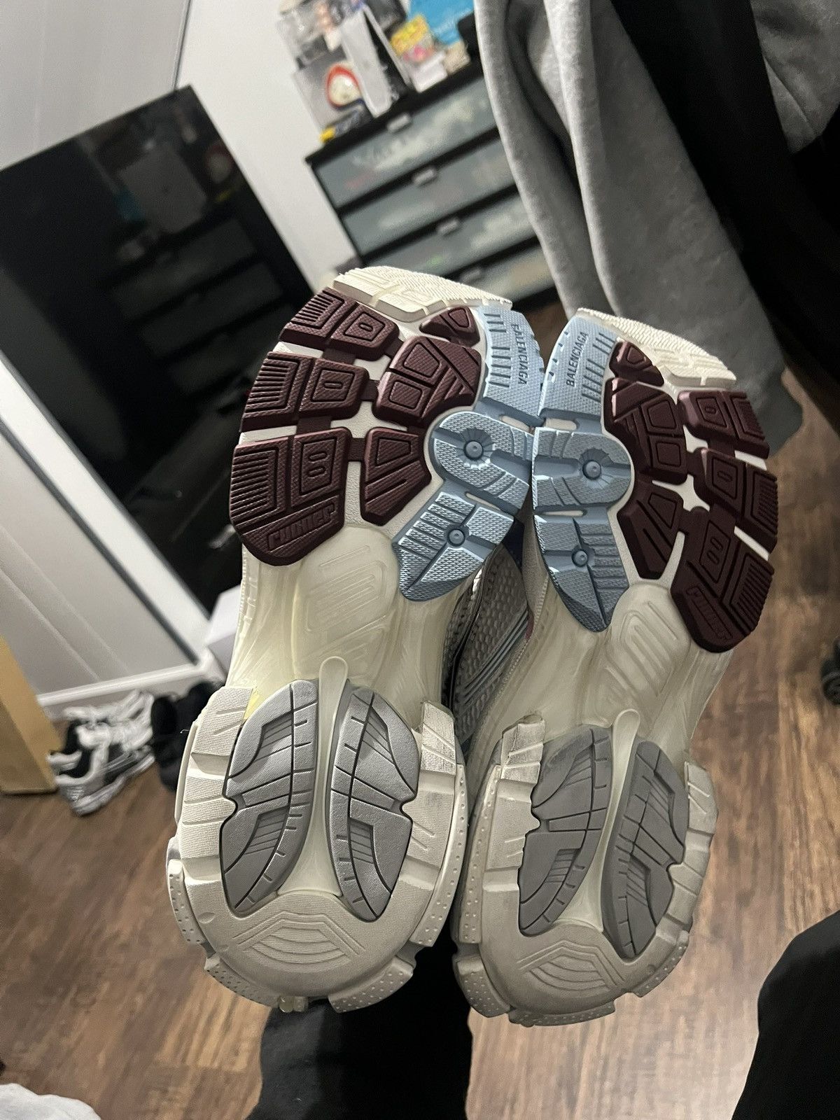 Balenciaga MEN'S RUNNER GRADIENT SNEAKER IN WHITE/BROWN/BLUE/PINK/GREY Size US 10 / EU 43 - 5 Thumbnail