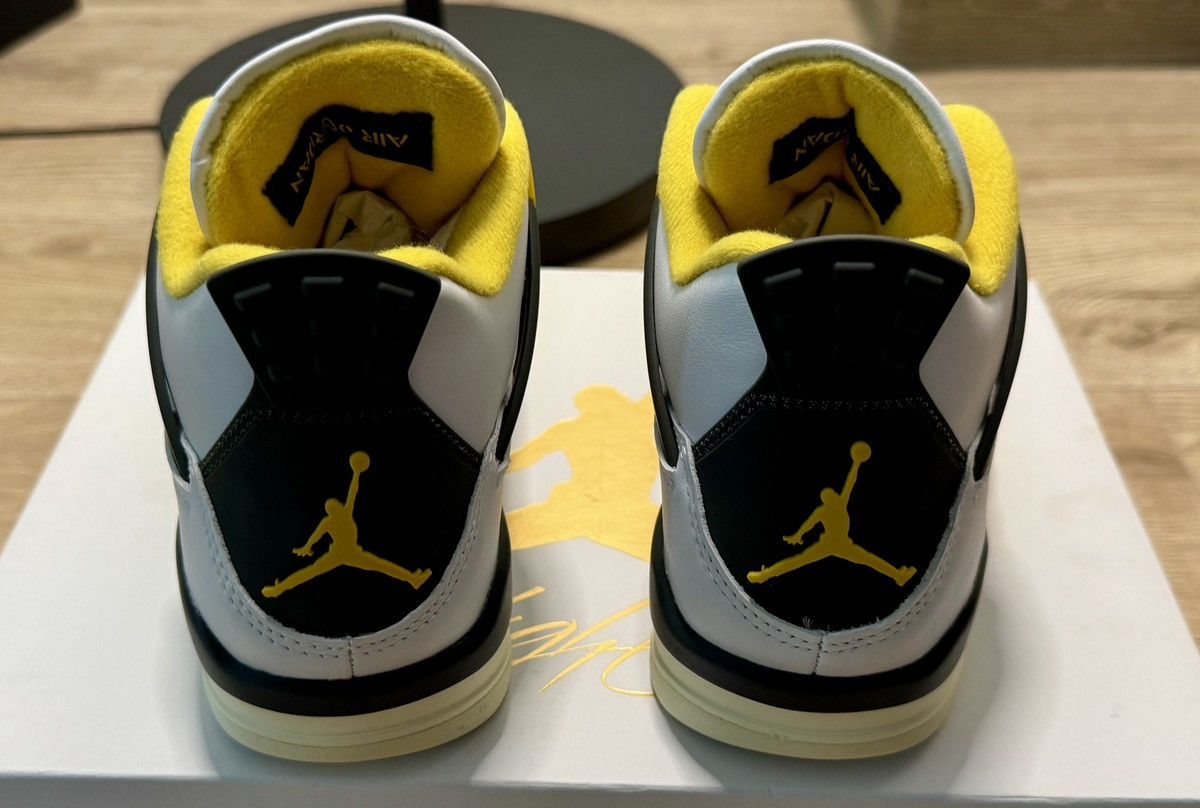 Jordan Brand Air Jordan 4 Retro Vivid Sulfur Size US 5.5 / EU 38 - 4 Thumbnail