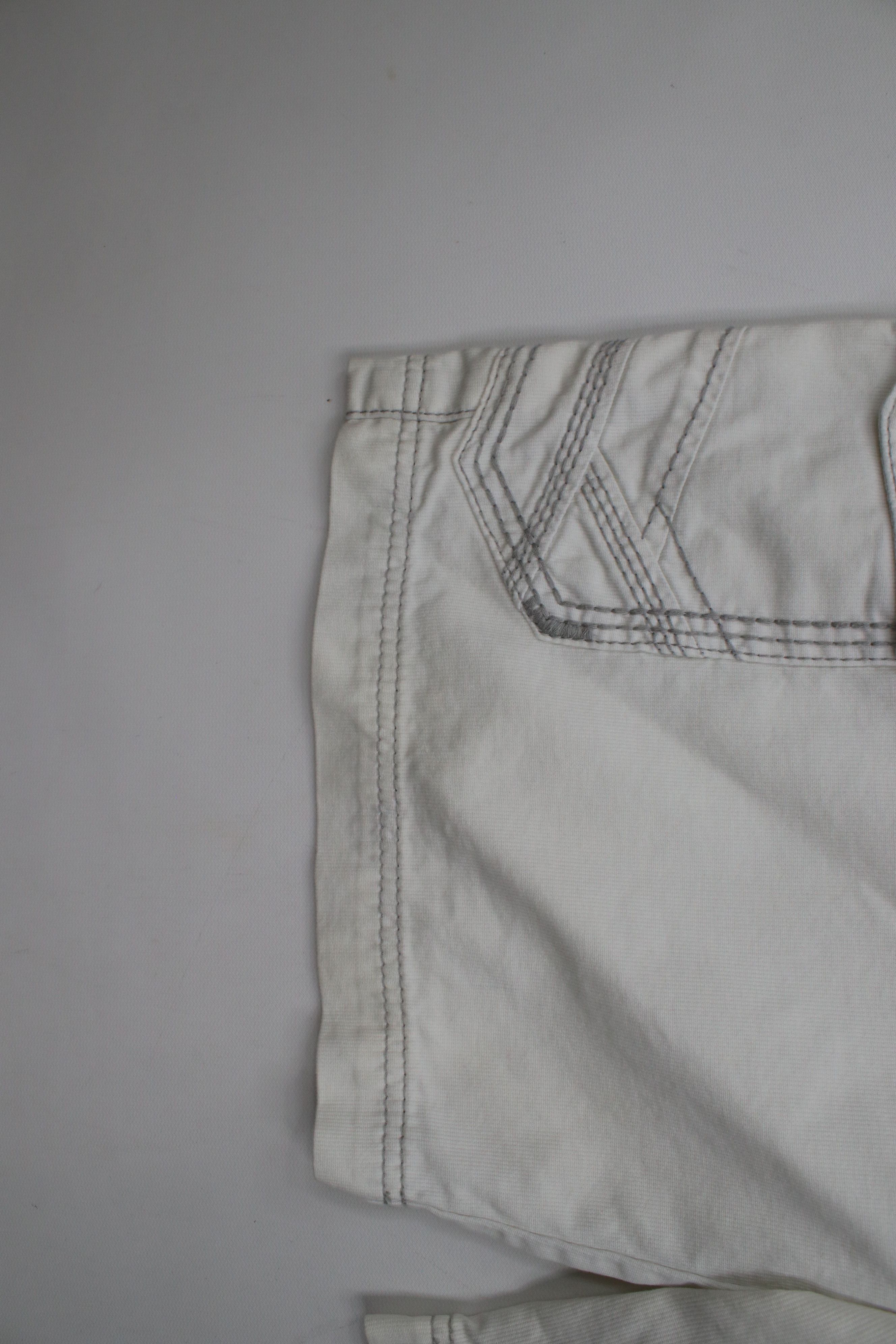 Vintage Buckle BKE Fit Baggy Ribbed Cargo Shorts White Cotton Size US 36 / EU 52 - 8 Thumbnail