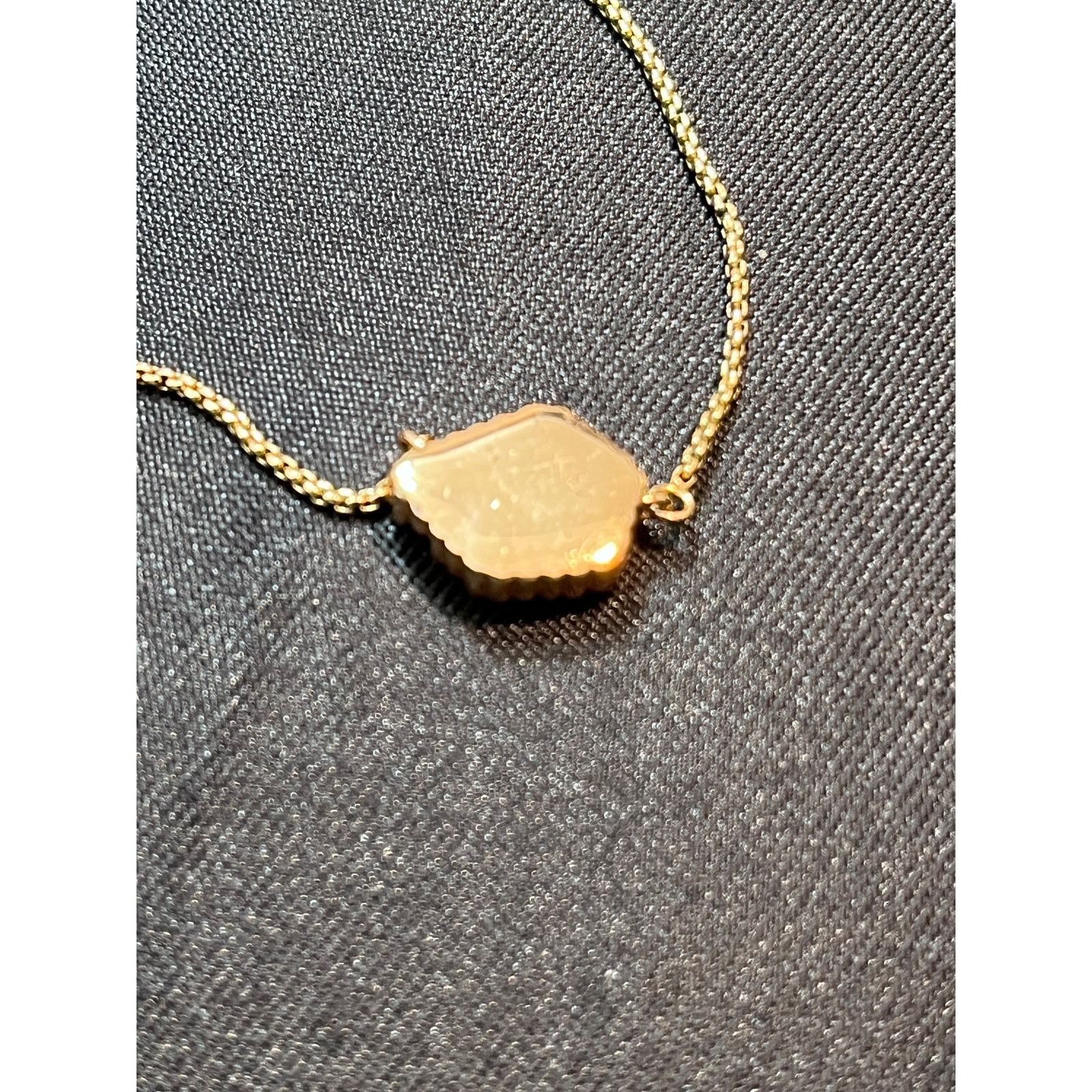 Kendra Scott Elisa Kendra Scott Gold Tone Pendant Necklace 16” Size ONE SIZE - 3 Thumbnail