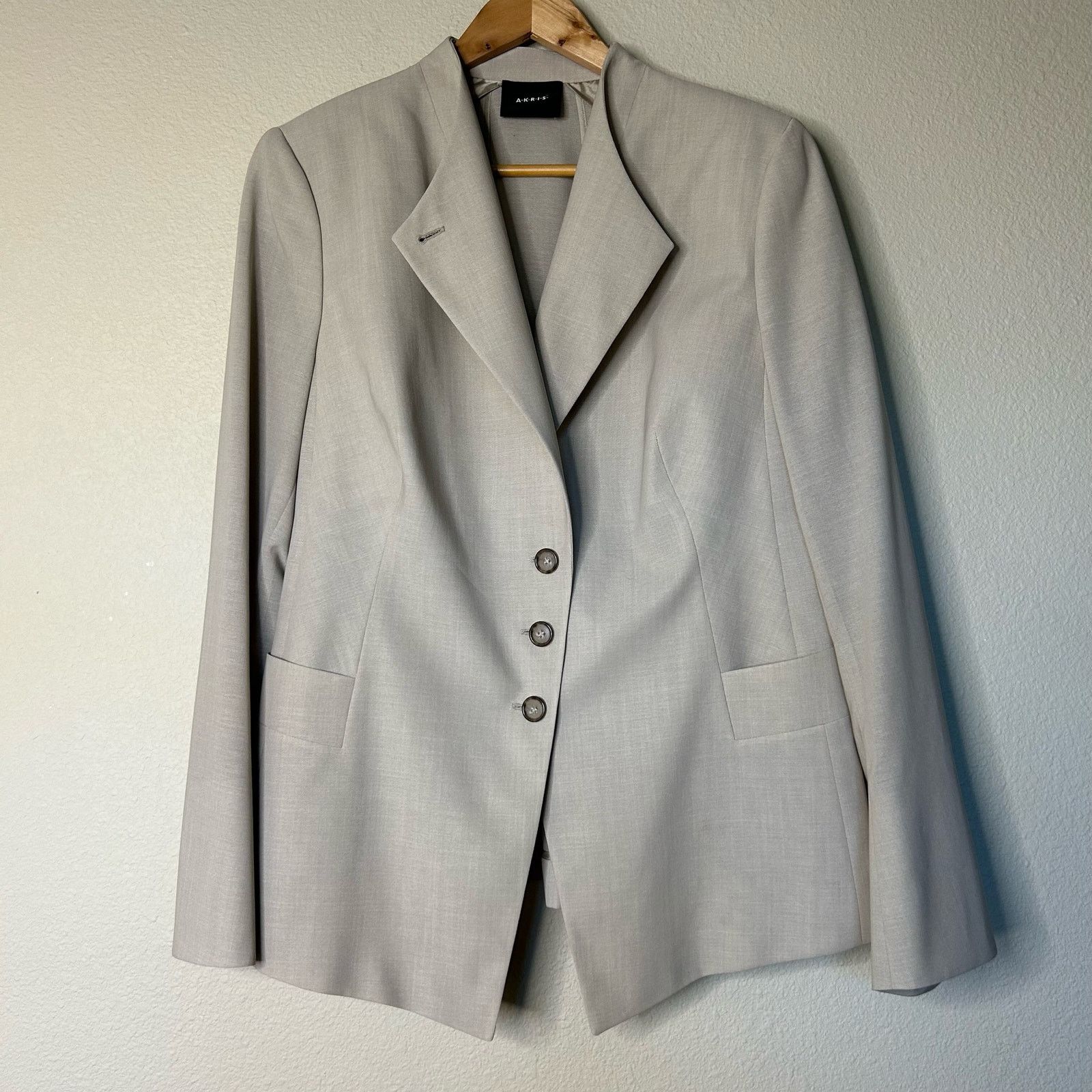 Akris Blazer 100% Wool 100% Viscose Lining Cream Size 14