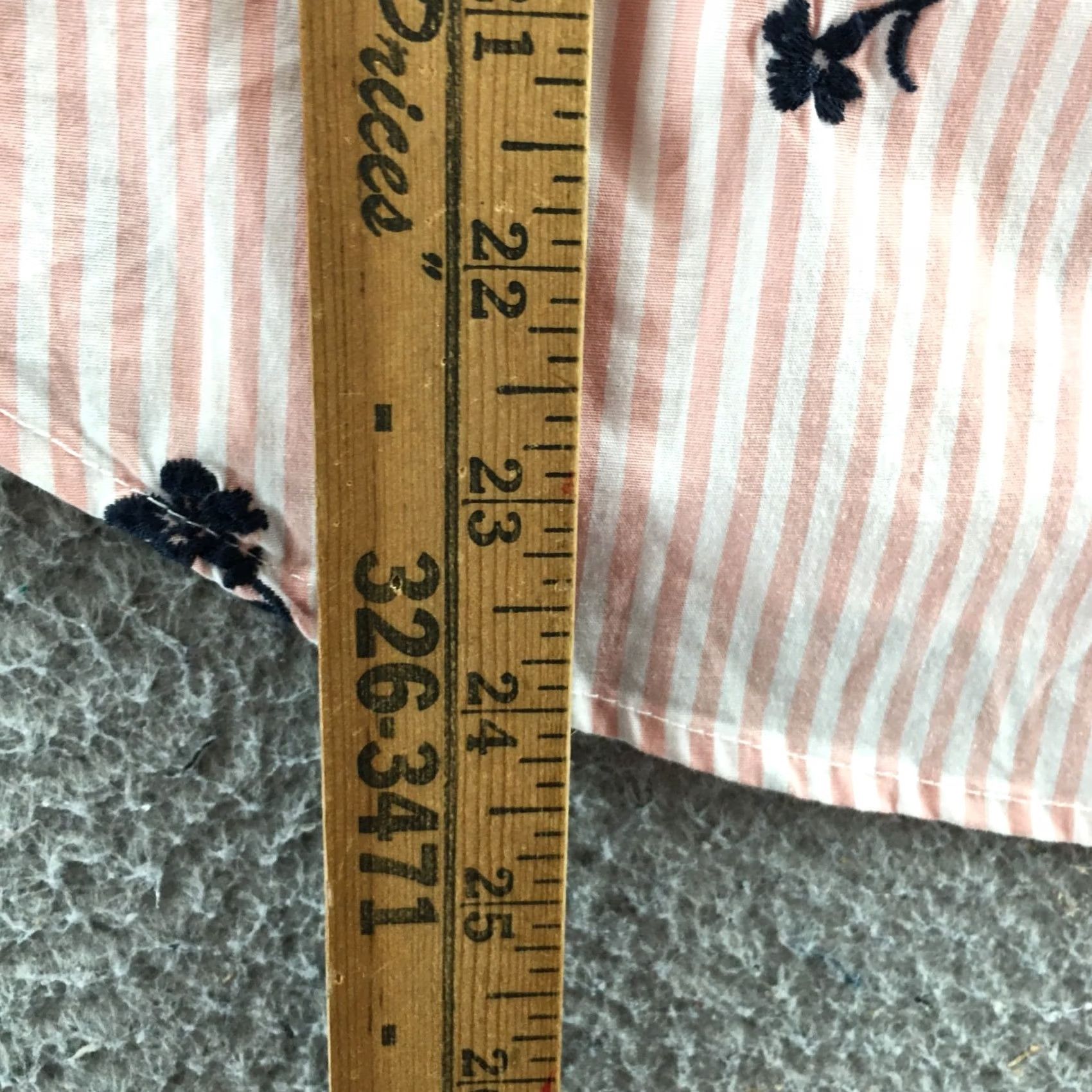 Abercrombie & Fitch Abercrombie & Fitch Shirt Womens M Pink White Button Down Embroidered Floral Size M / US 6-8 / IT 42-44 - 6 Thumbnail