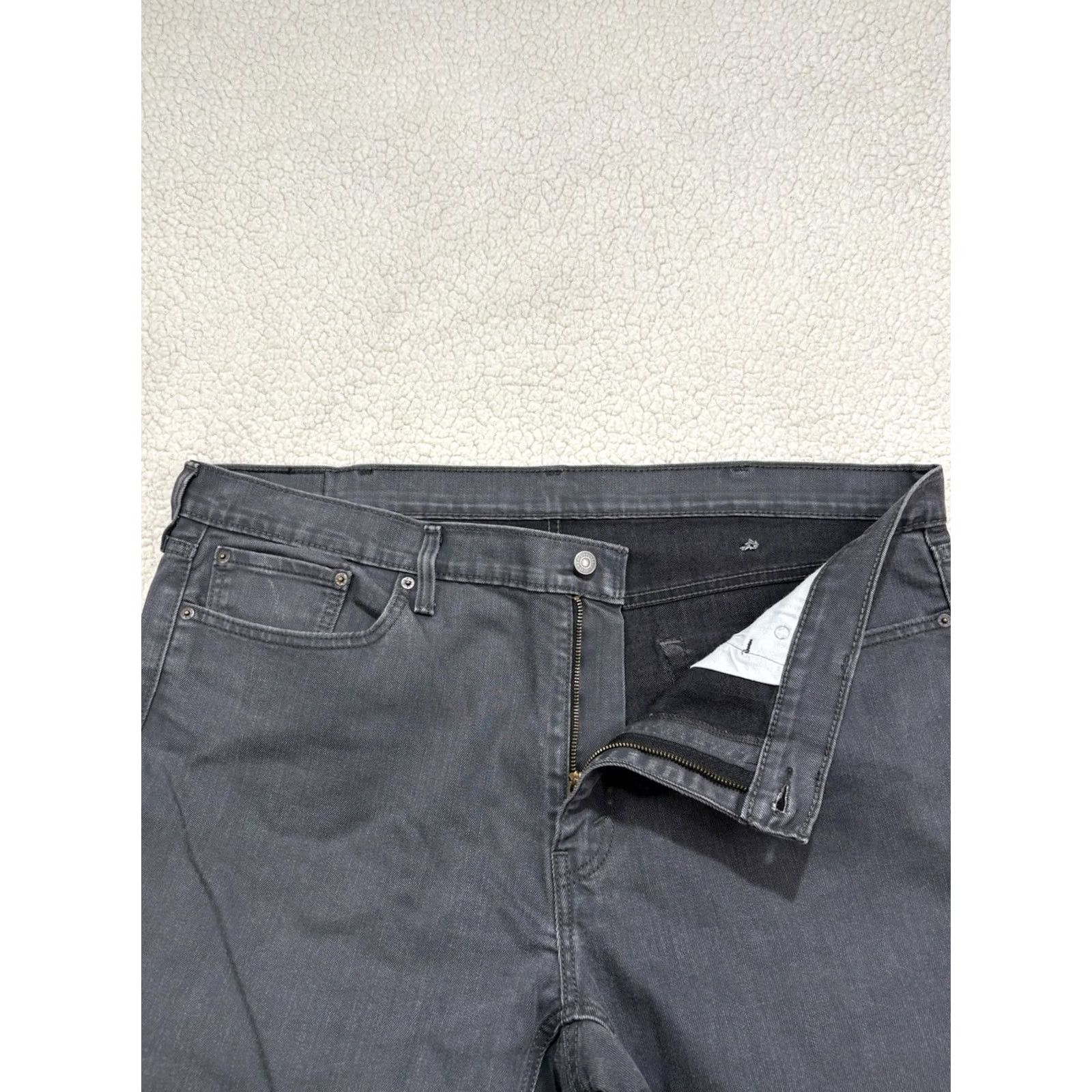Levi's Levi's 541 Jeans Athletic Taper Straight Grey Denim Twill Jeans Mens W44 L30 Size US 44 / EU 60 - 2 Thumbnail
