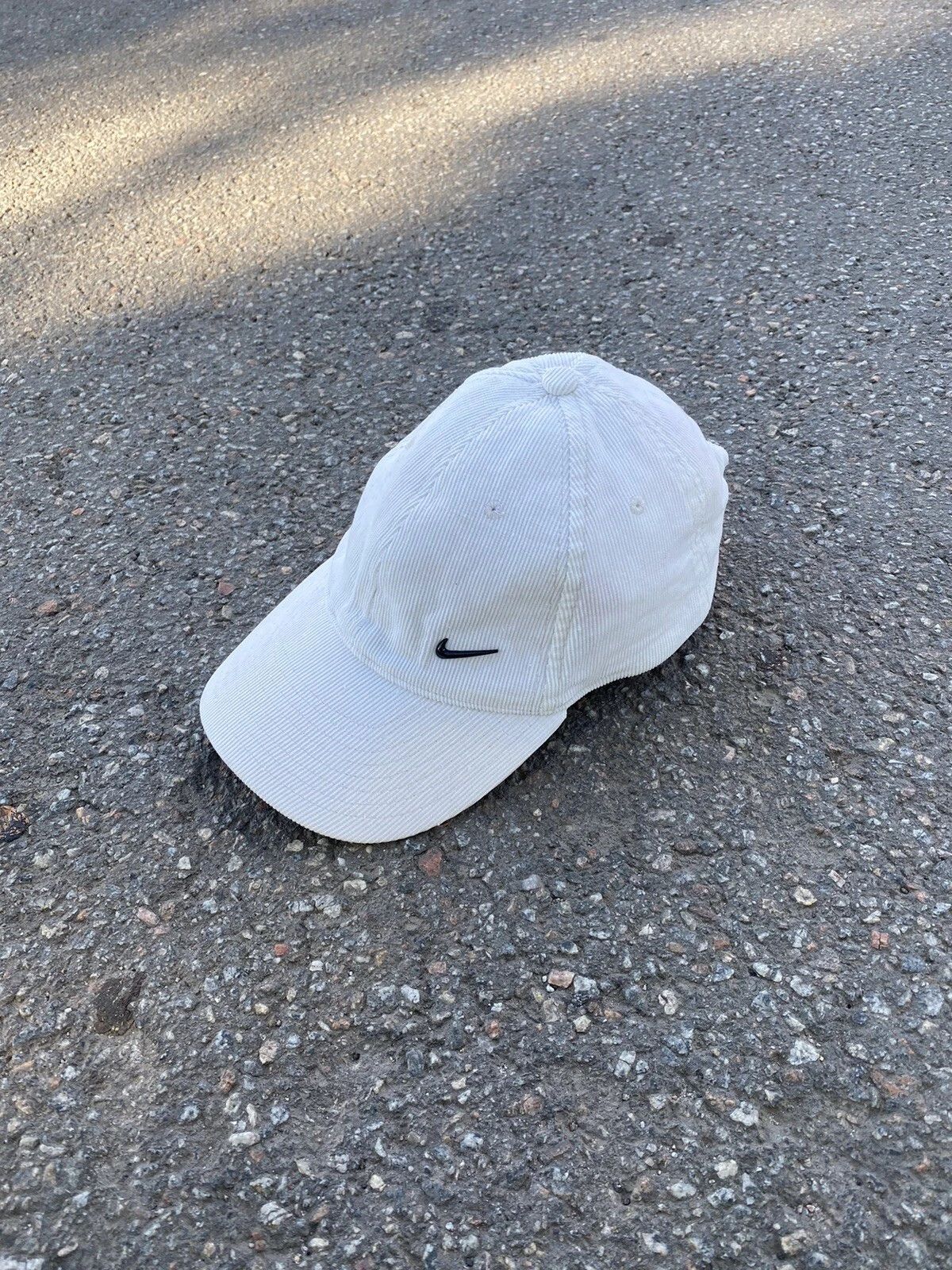 Nike Nike Vintage Rare Cap Size ONE SIZE - 2 Thumbnail