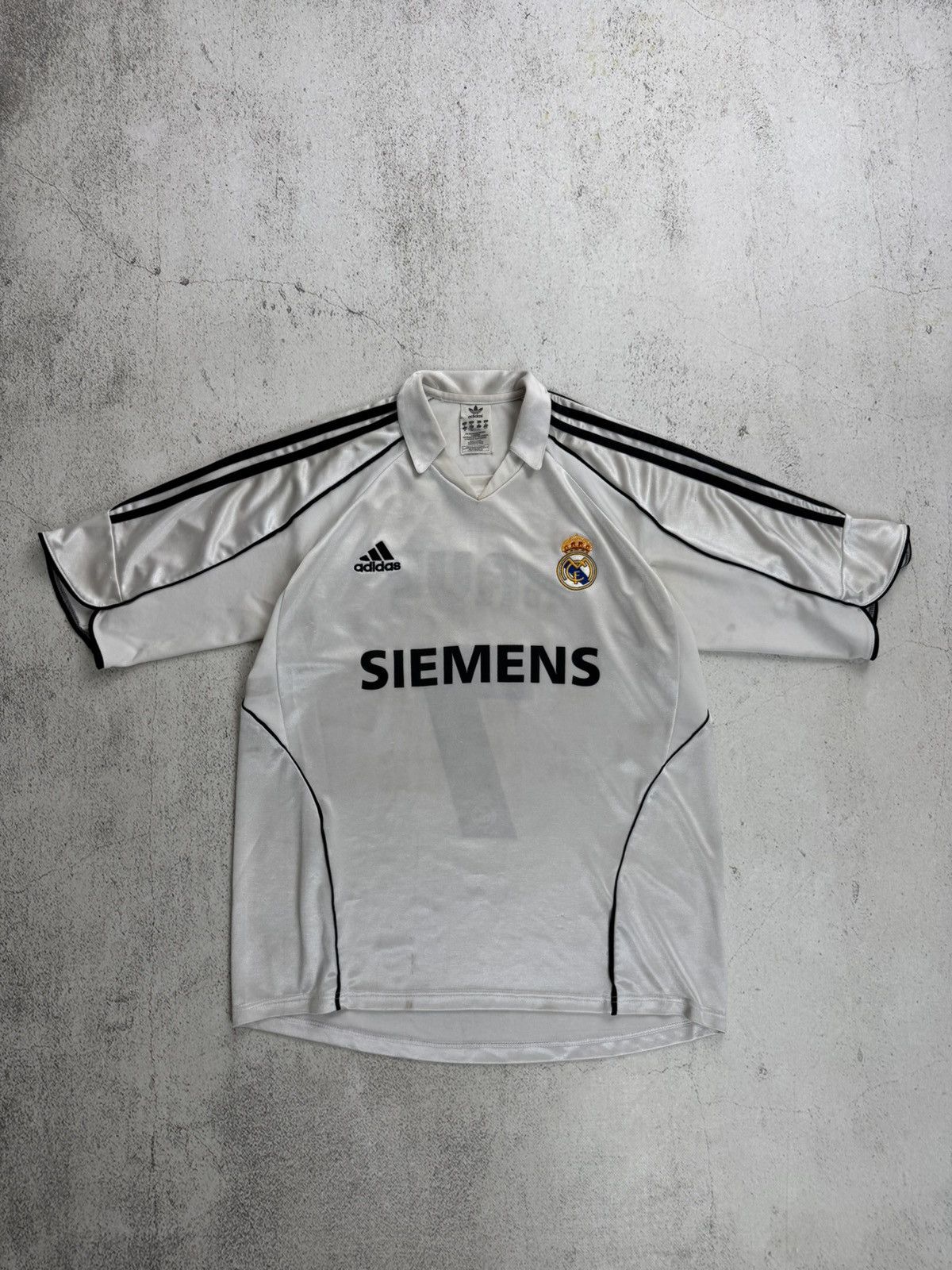Adidas Adidas Real Madrid 7 Raul 2005 2006 Siemens Home Jersey Size US M / EU 48-50 / 2 - 3 Thumbnail
