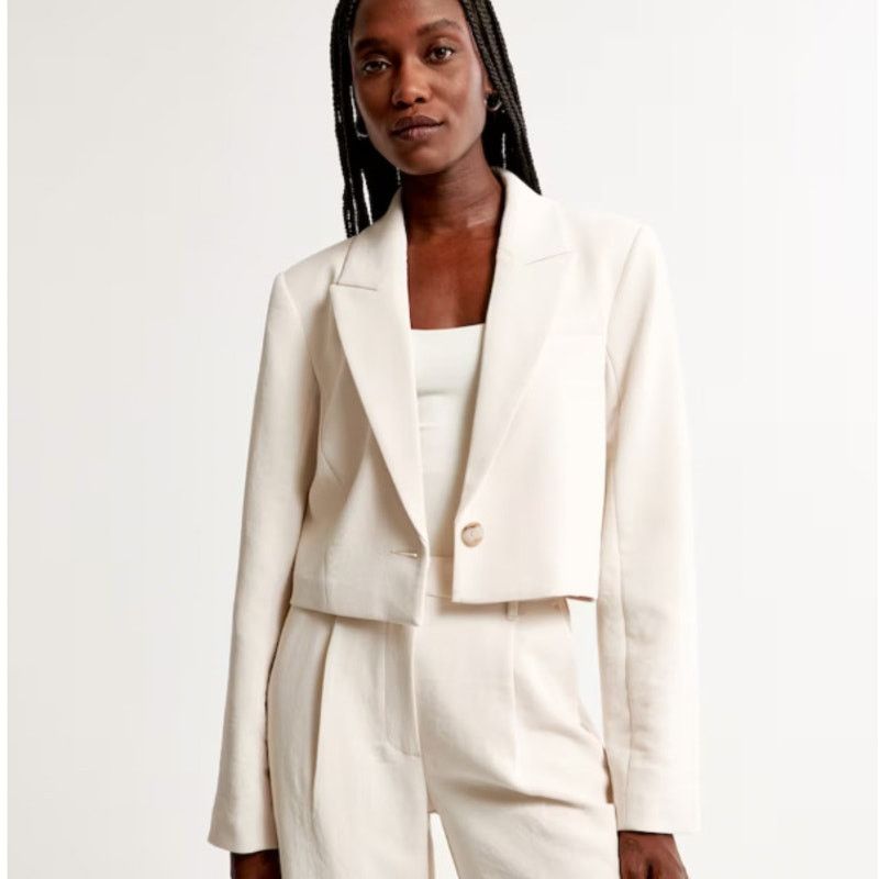 Abercrombie & Fitch Abercrombie & Fitch Womens Premium Cropped Crepe Blazer XS Size XS / US 0-2 / IT 36-38 - 9 Thumbnail