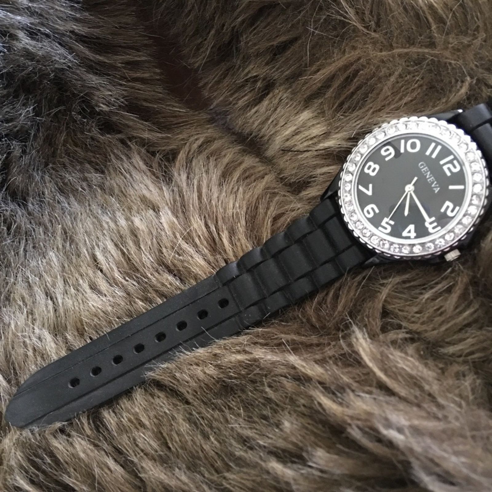 Geneva Ladies Geneva black silicone band watch Size ONE SIZE - 6 Thumbnail