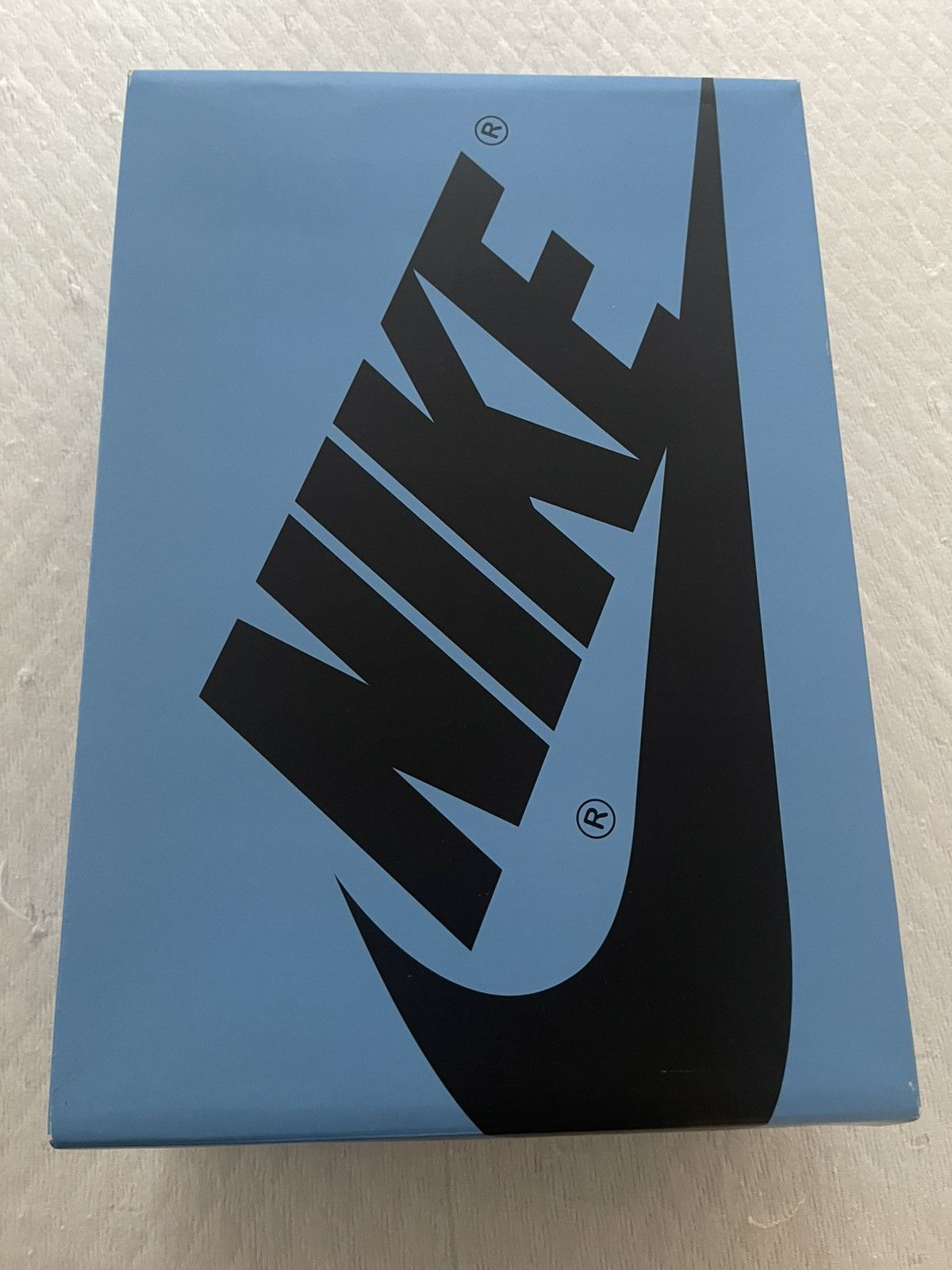 Jordan Brand Air Jordan 1 Retro High OG UNC TOES DS Size US 10.5 / EU 43-44 - 10 Thumbnail