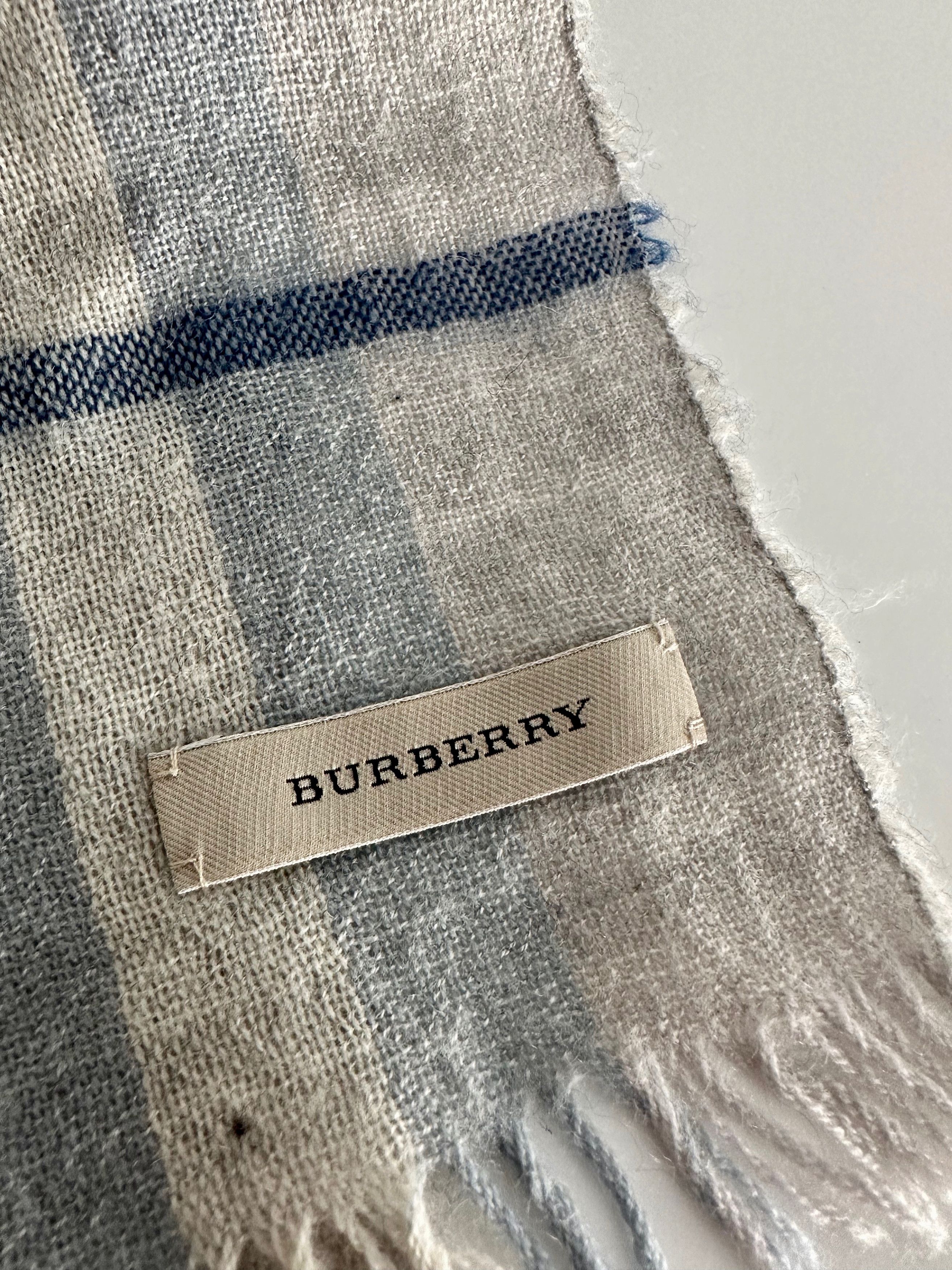 Burberry BURBERRY big check Blue large scarf wrap Size ONE SIZE - 4 Thumbnail