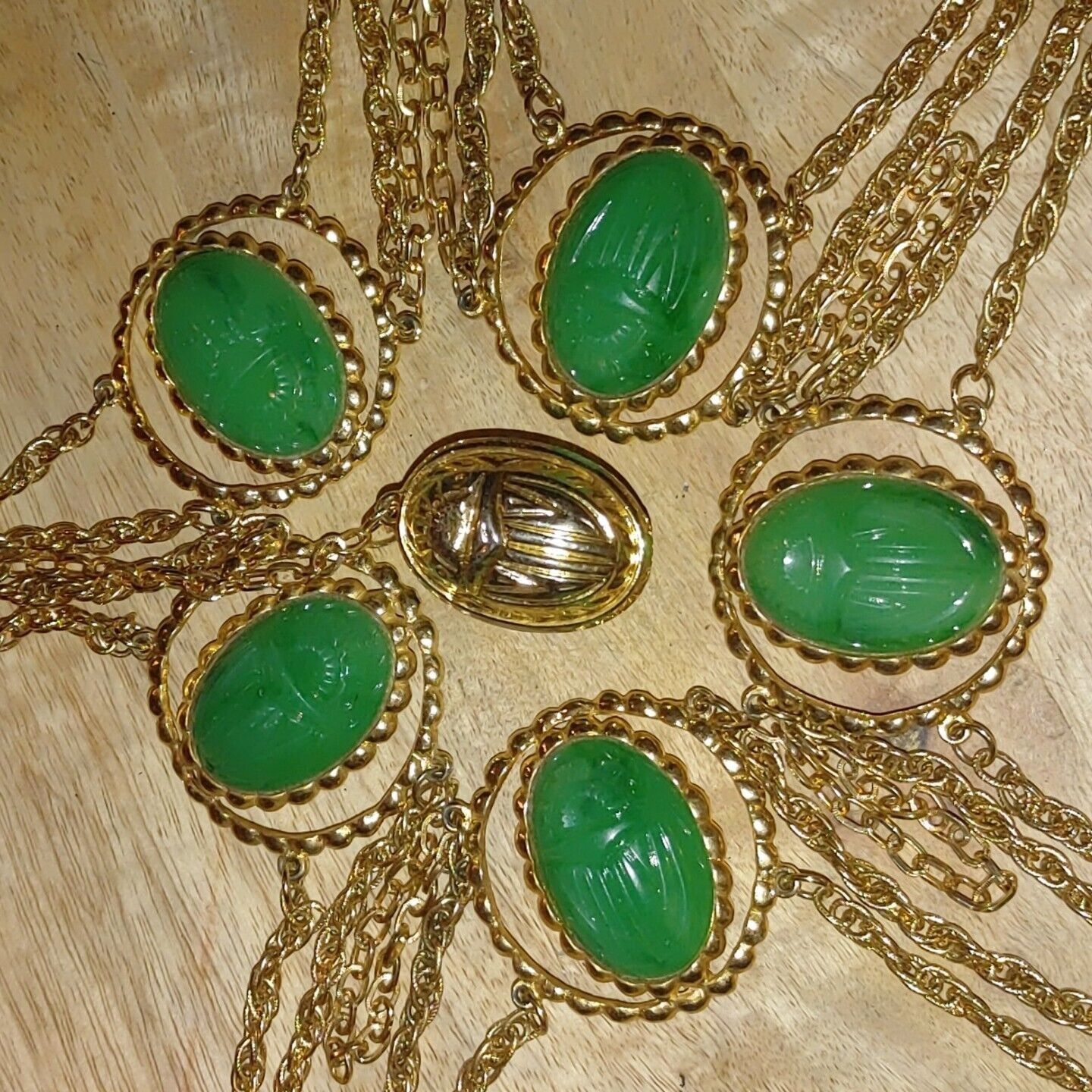 image of VTG Juliana Delizza & Elster Chain Belt Green Molded Egyptia, Women's