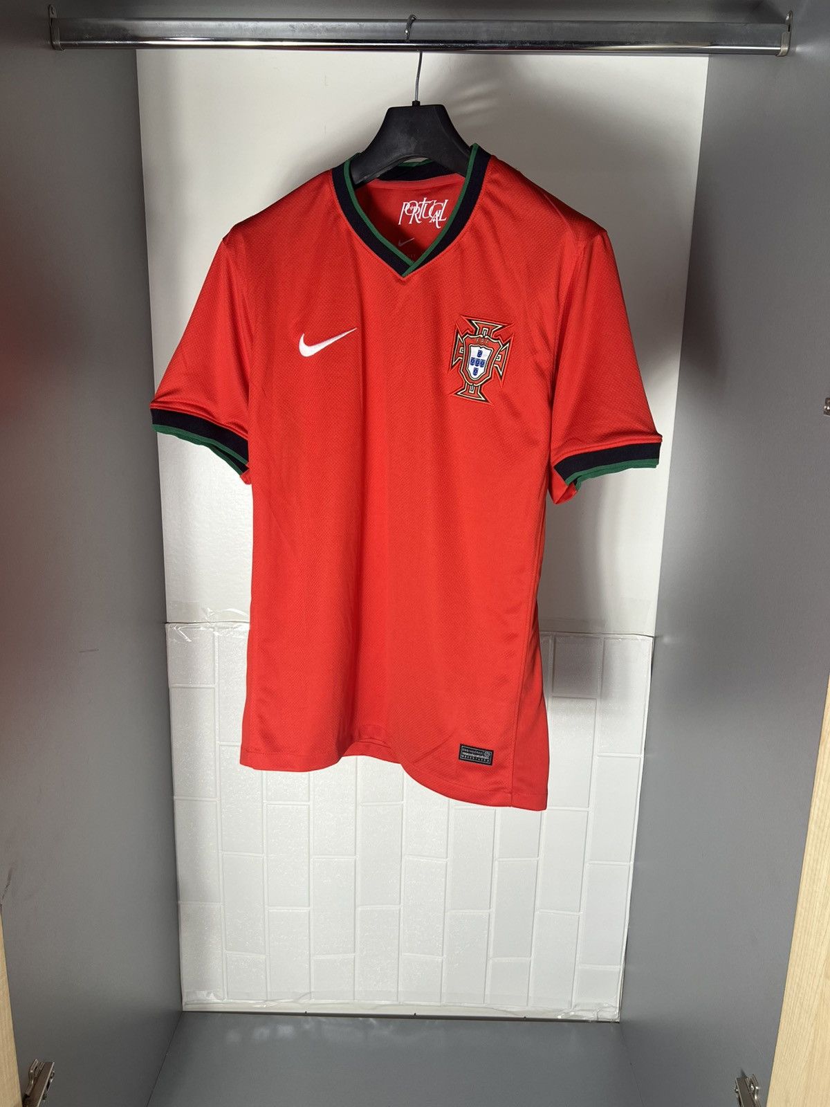 Nike × Vintage VERY RARE NIKE PORTUGAL SOCCER JERSEY BLOKECORE Y2K RETRO Size US L / EU 52-54 / 3 - 2 Thumbnail