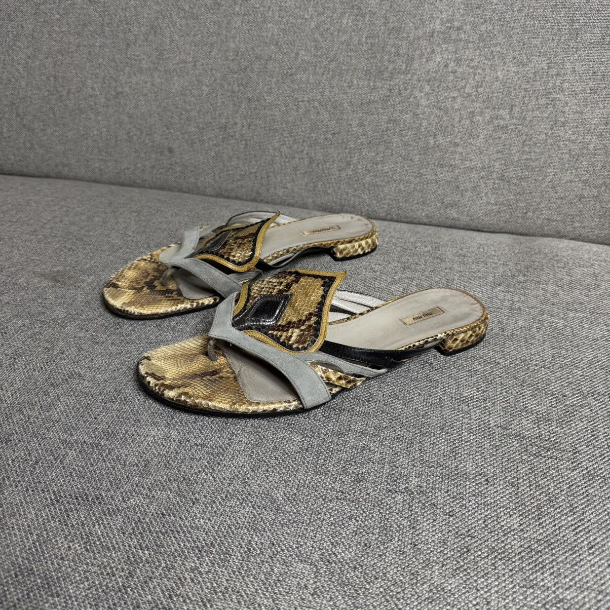 Miu Miu Vintage Miu Miu Python Leather Flip Flops Sandals 39 Size US 9 / IT 39 - 2 Thumbnail