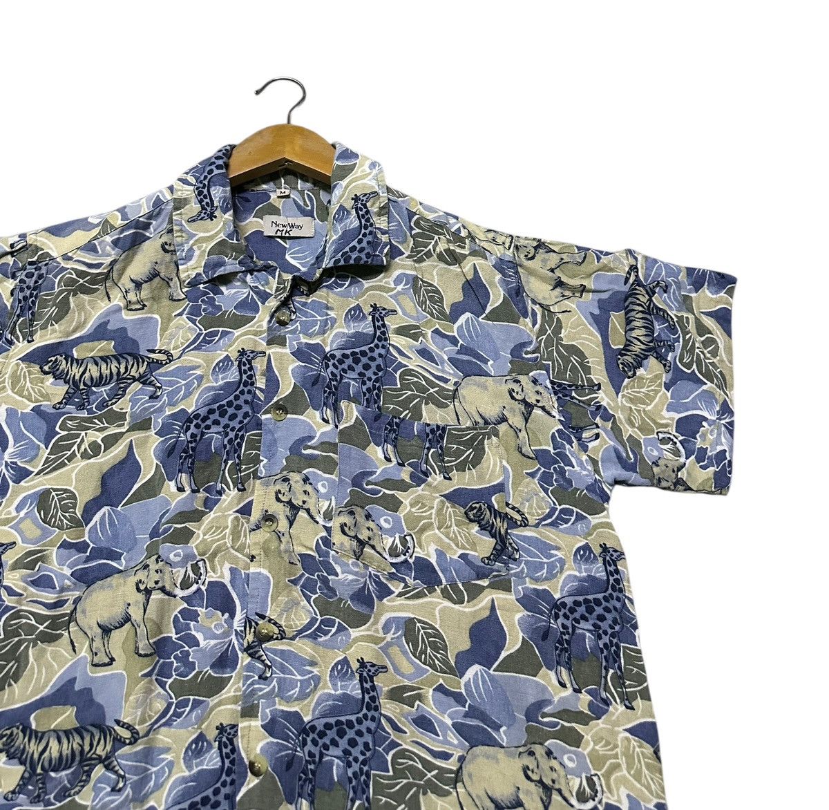 Japanese Brand Vintage new way hawaiian shirts with animal and floral print Size US M / EU 48-50 / 2 - 3 Thumbnail