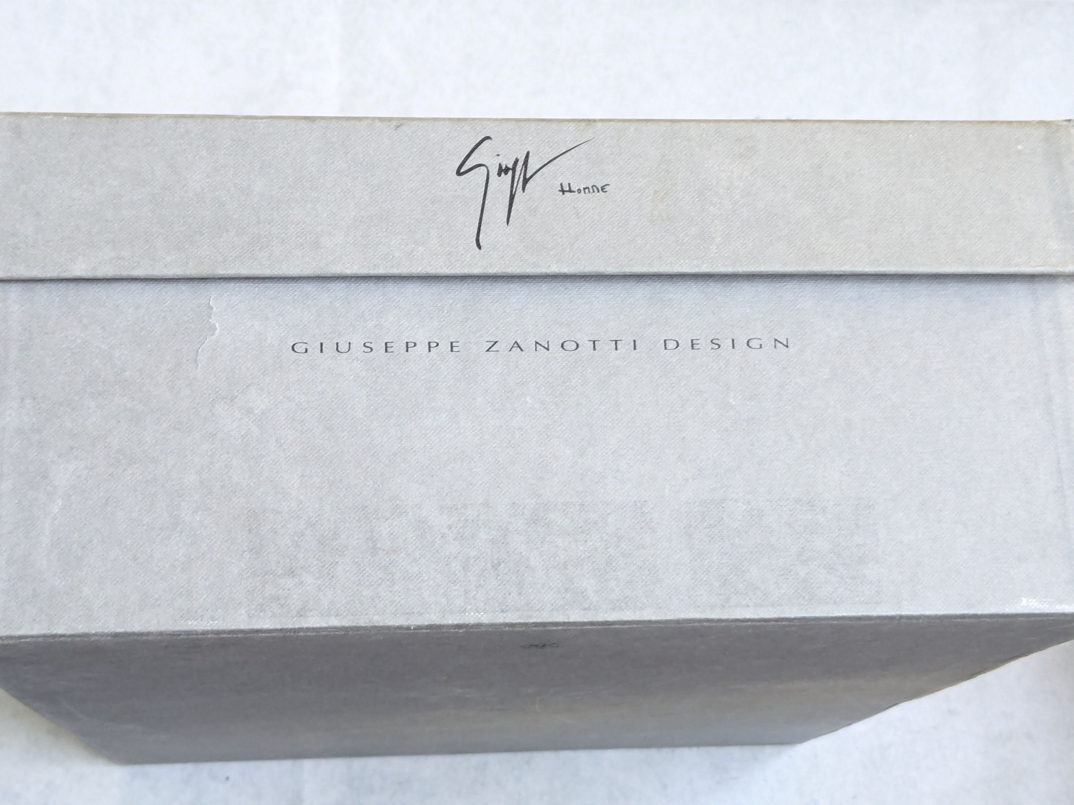 Giuseppe Zanotti Giuseppe Zanotti High Tops Navy Blue Velvet Gold 11 44 Size US 11 / EU 44 - 21 Thumbnail