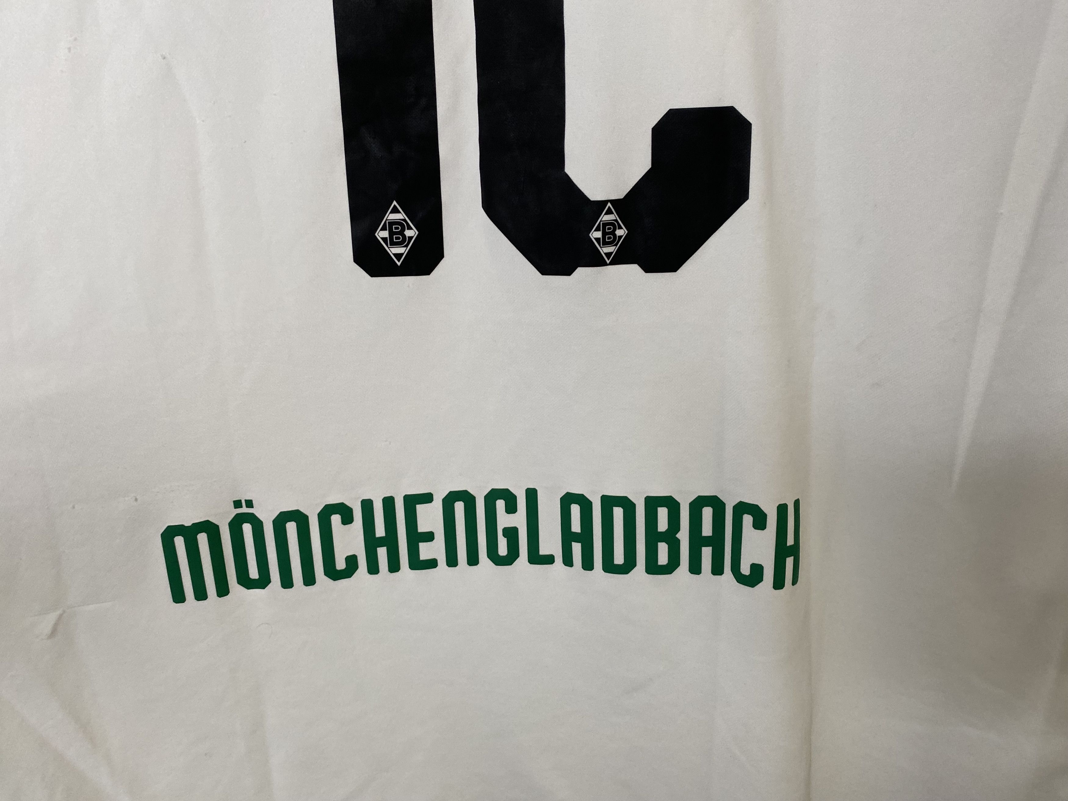Kappa BORUSSIA MONCHENGLADBACH 2018-19 HOME FOOTBALL SHIRT SOCCER Size US L / EU 52-54 / 3 - 3 Thumbnail