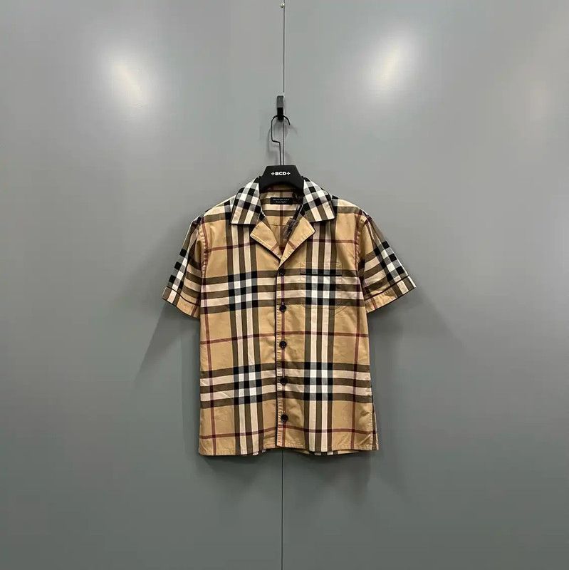 Burberry Burberry Summer Khaki Check Short Sleeve Shirt Size S / US 4 / IT 40 - 1 Thumbnail