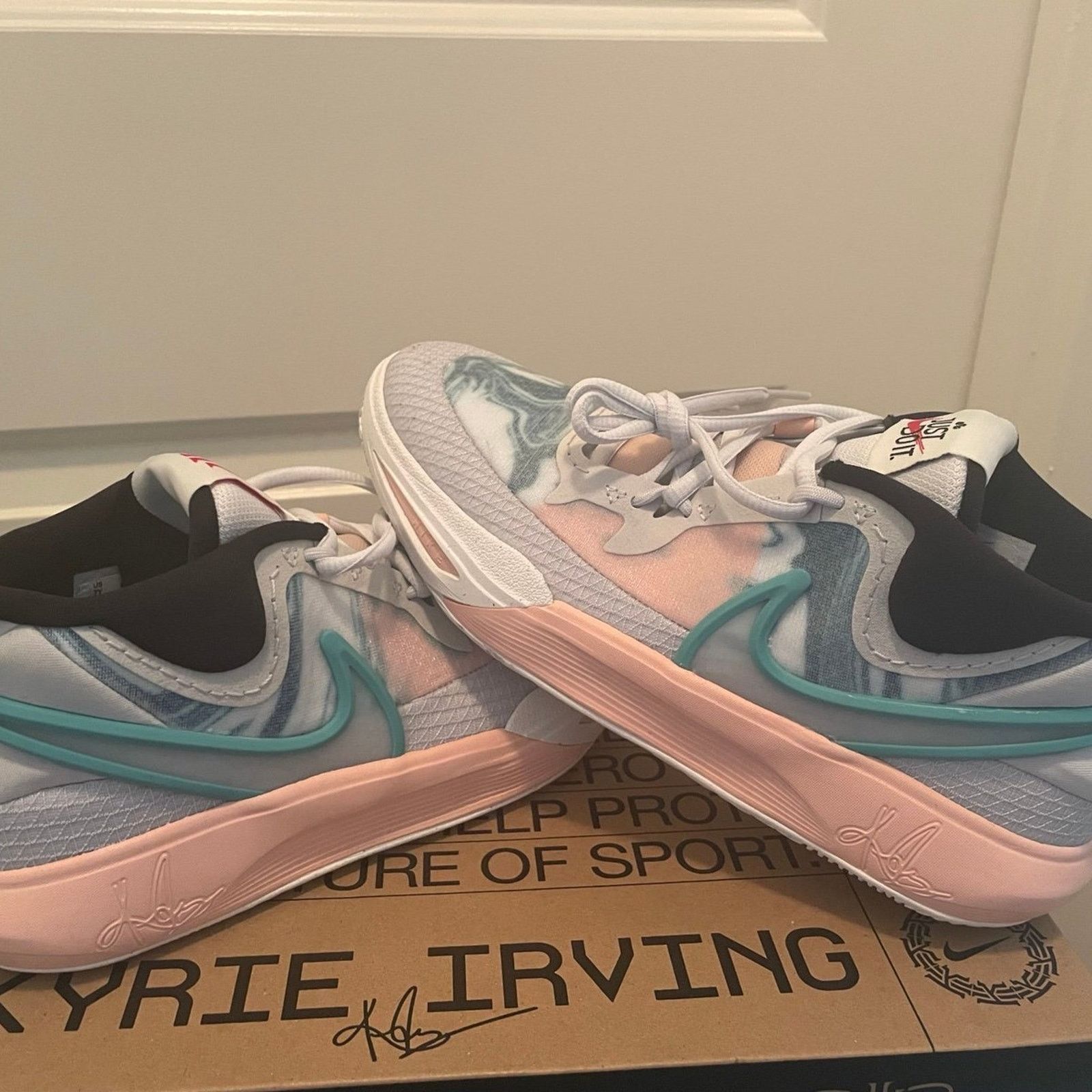 Nike Nike Kyrie 8 Basketball Sneaker - Chinese New Year Size US 7 / EU 40 - 3 Thumbnail