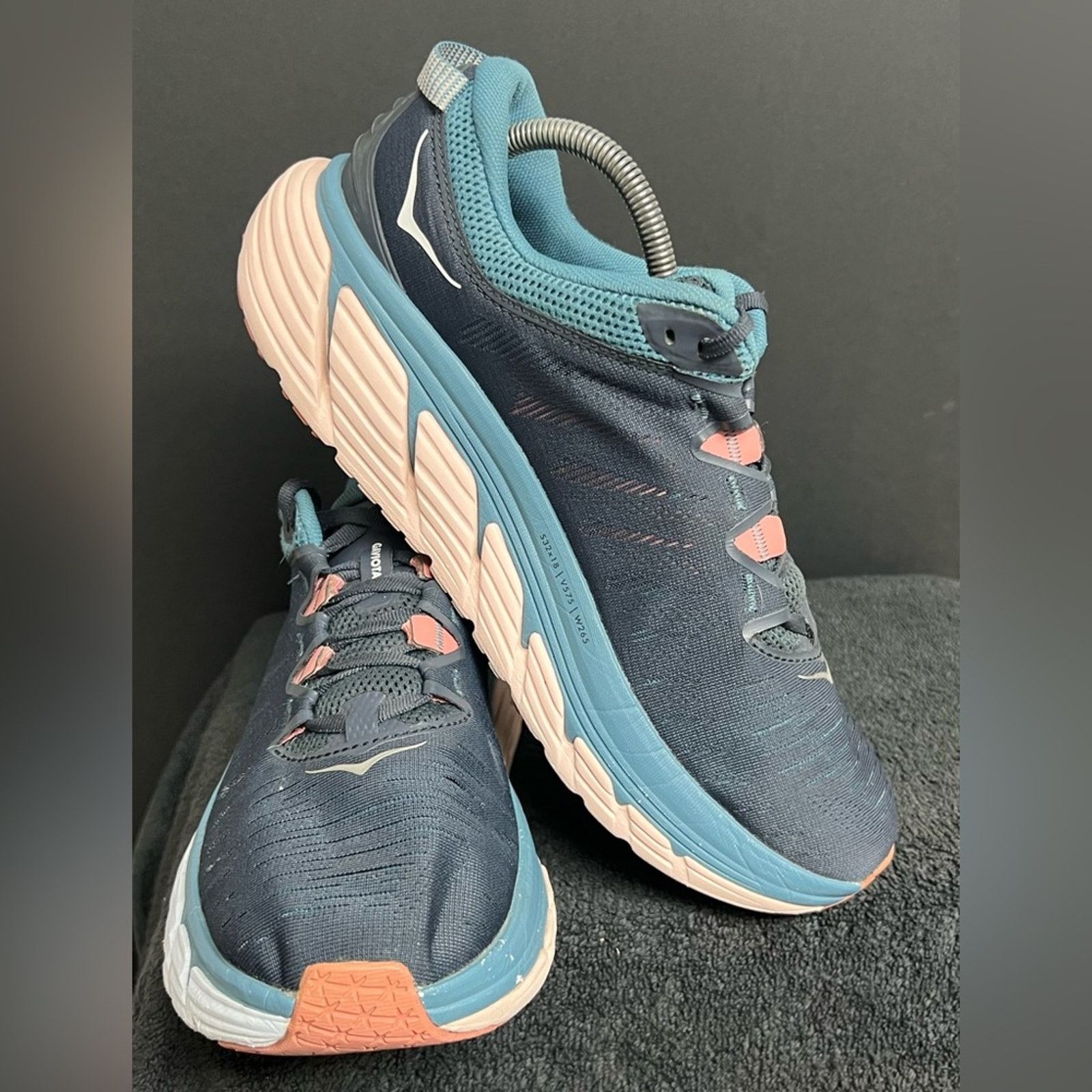 Hoka Hoka One One Gaviota 3 Women SIZE 11 B Blue Running Shoe Size US 11 / IT 41 - 2 Thumbnail