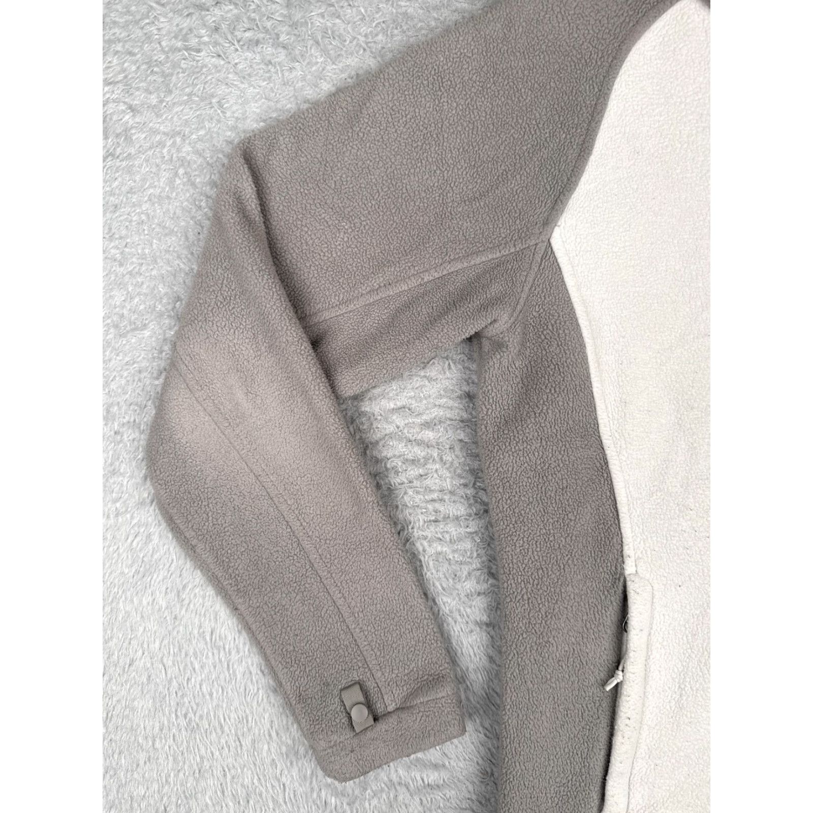The North Face The North Face Jacket Women Small Gray White Fleece Full Zip Outdoor Hiking Hike Spring Fall Winter Size S / US 4 / IT 40 - 6 Thumbnail