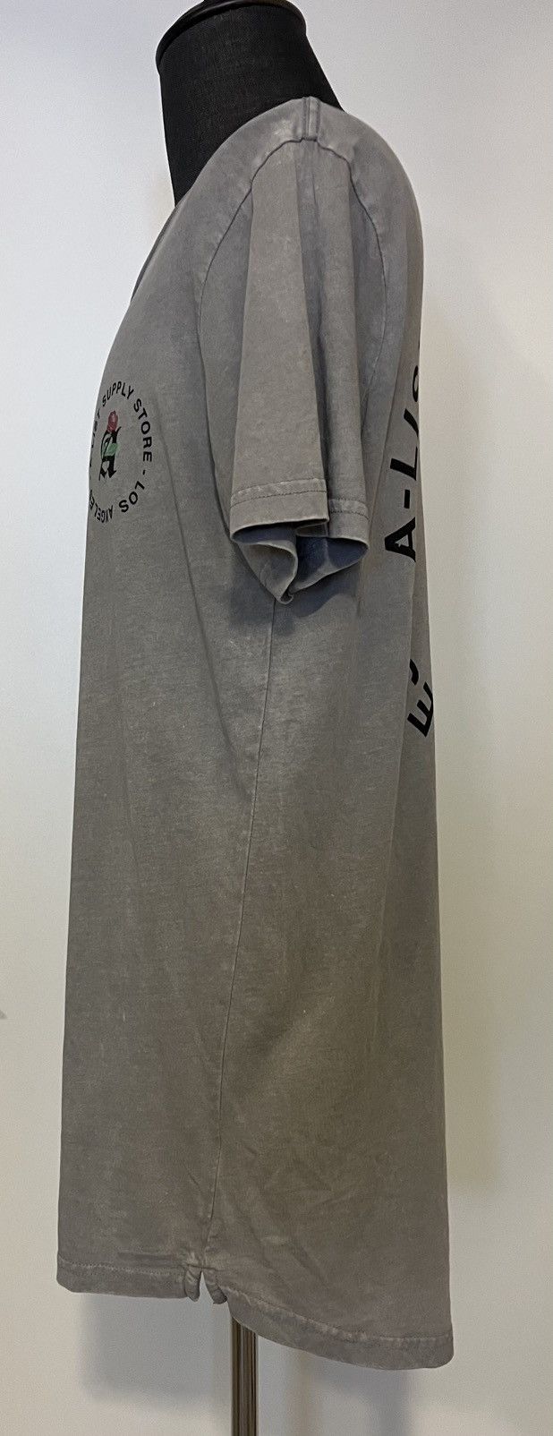 Cotton On Cotton on longline T-shirt Medium Size US M / EU 48-50 / 2 - 3 Thumbnail