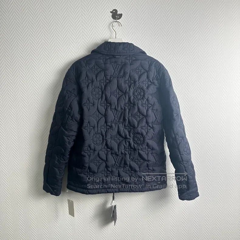 Louis Vuitton Louis Vuitton Embossed dark pattern presbyopic printing Lo Size US S / EU 44-46 / 1 - 2 Thumbnail