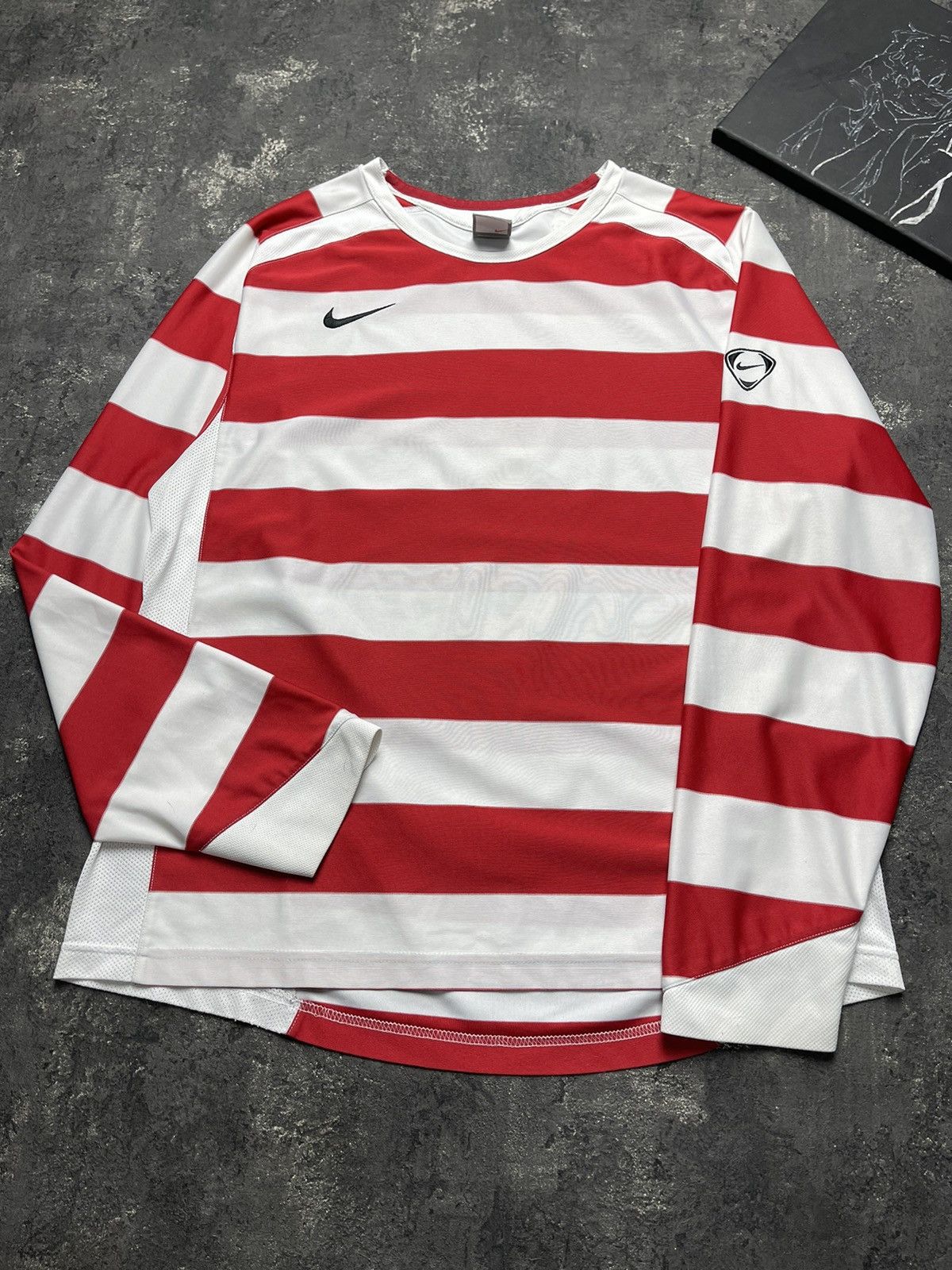 Nike × Vintage Vintage Nike Striped Jersey 90s Size US L / EU 52-54 / 3 - 6 Thumbnail