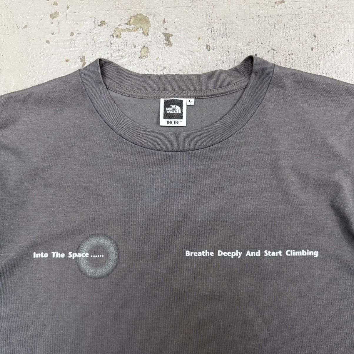 The North Face RARE!!! Vintage North Face Into The Space Tek Tee Shirt Size US L / EU 52-54 / 3 - 2 Thumbnail